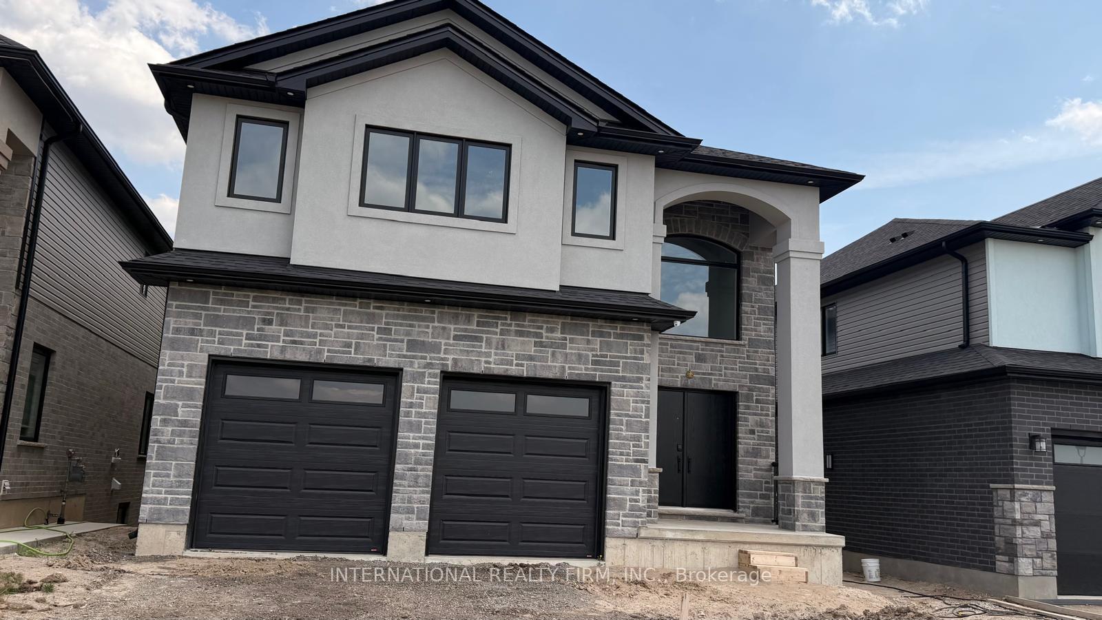 891 Darnley Boulevard, London South, ON N6M 0L9