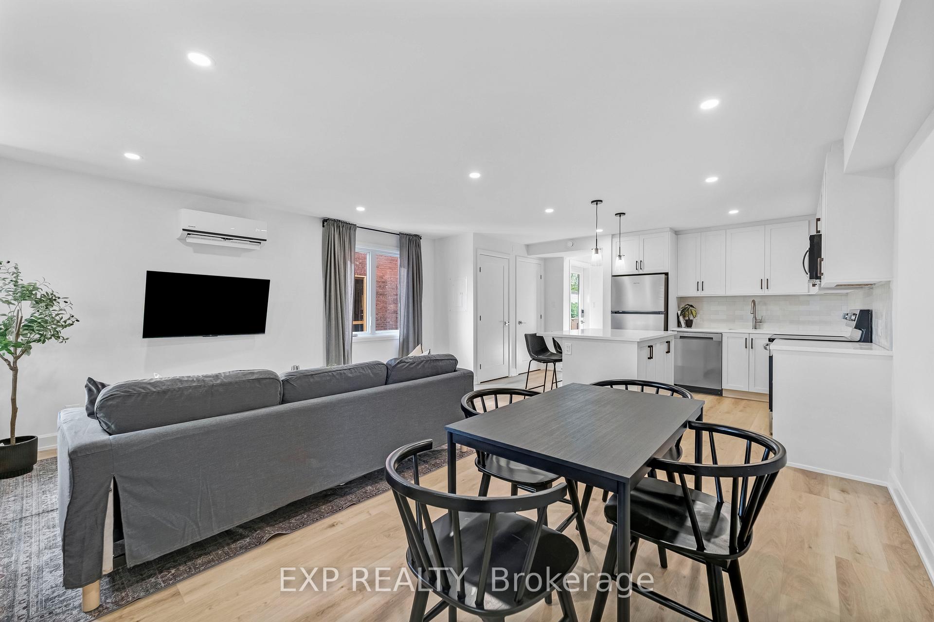 885 Somerset Street W 2, West Centre Town, ON K1R 6R6