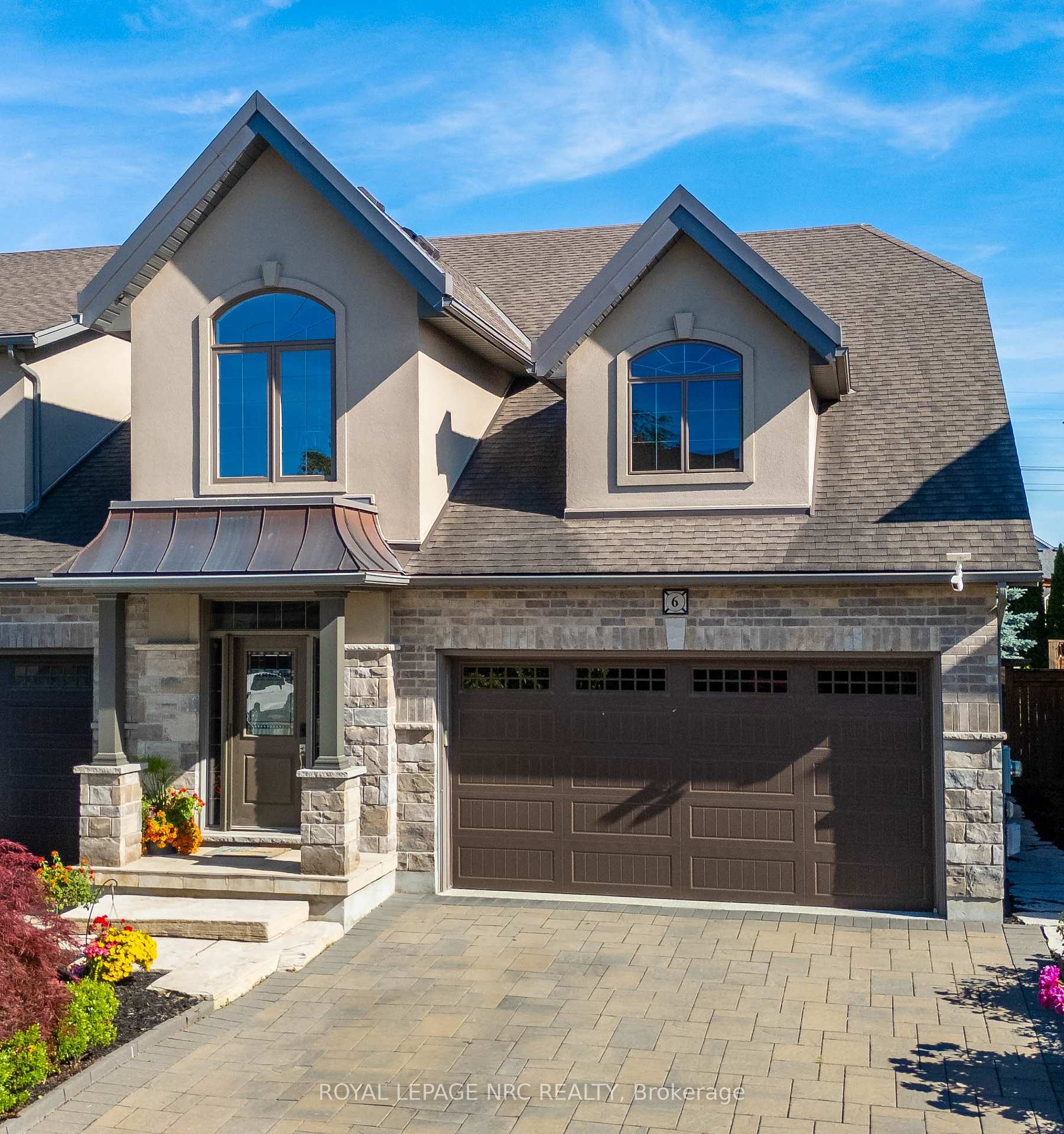 6 Tuscany Court, St. Catharines, ON L2S 0E2