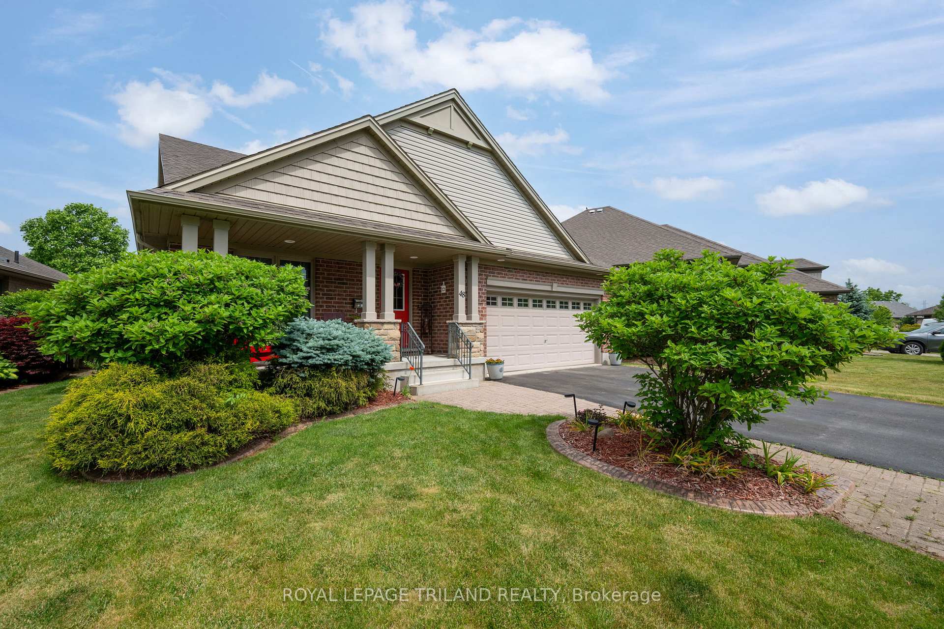 48 Circlewood Drive, St. Thomas — photo 3 of 5