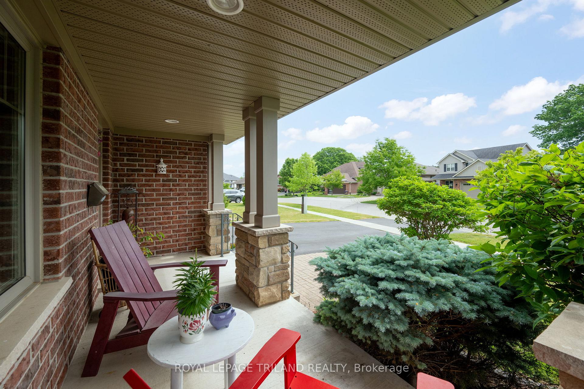 48 Circlewood Drive, St. Thomas — photo 5 of 5