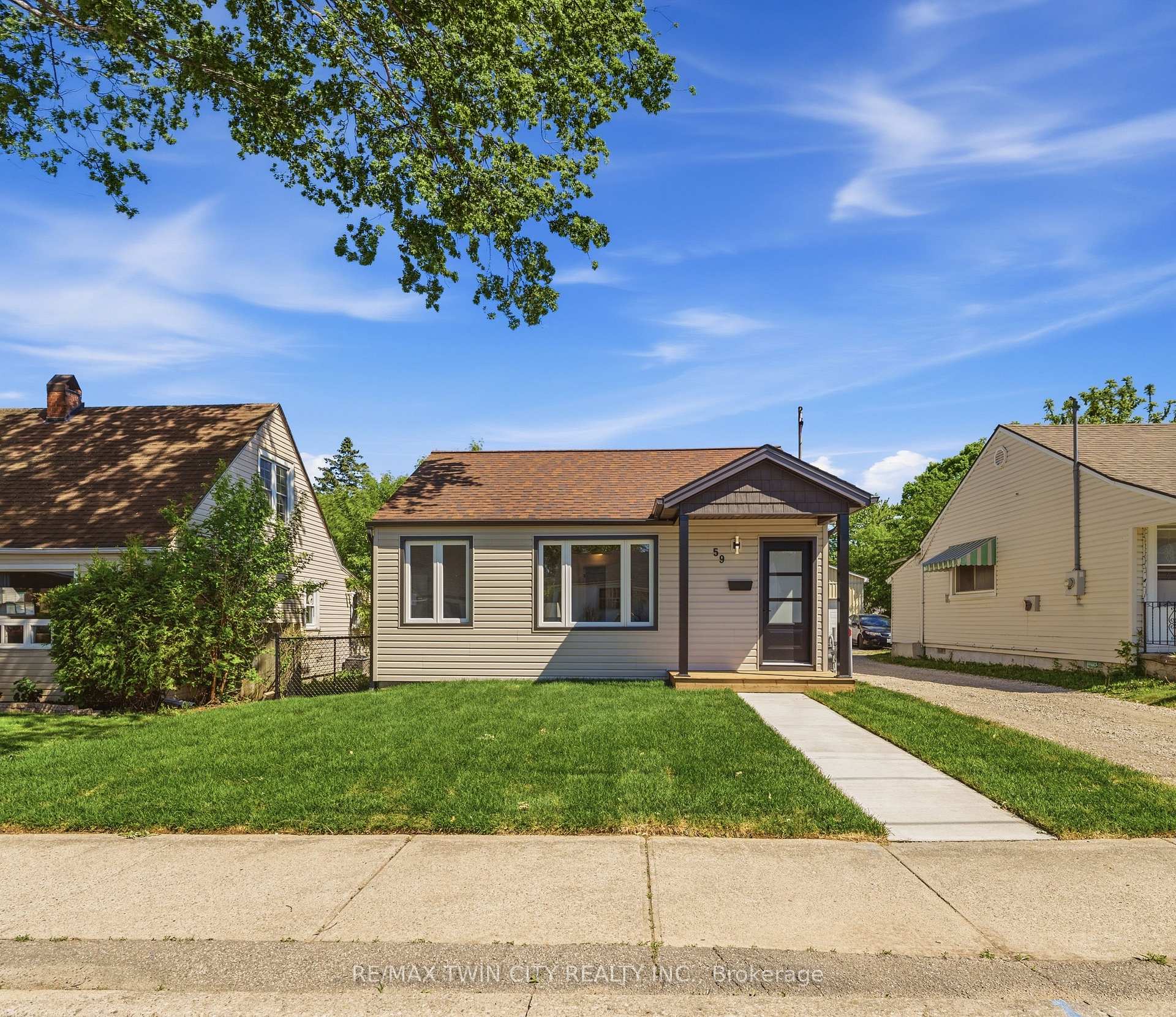 59 Salisbury Avenue, Brantford, ON N3S 1M8 — Brantford, Ontario