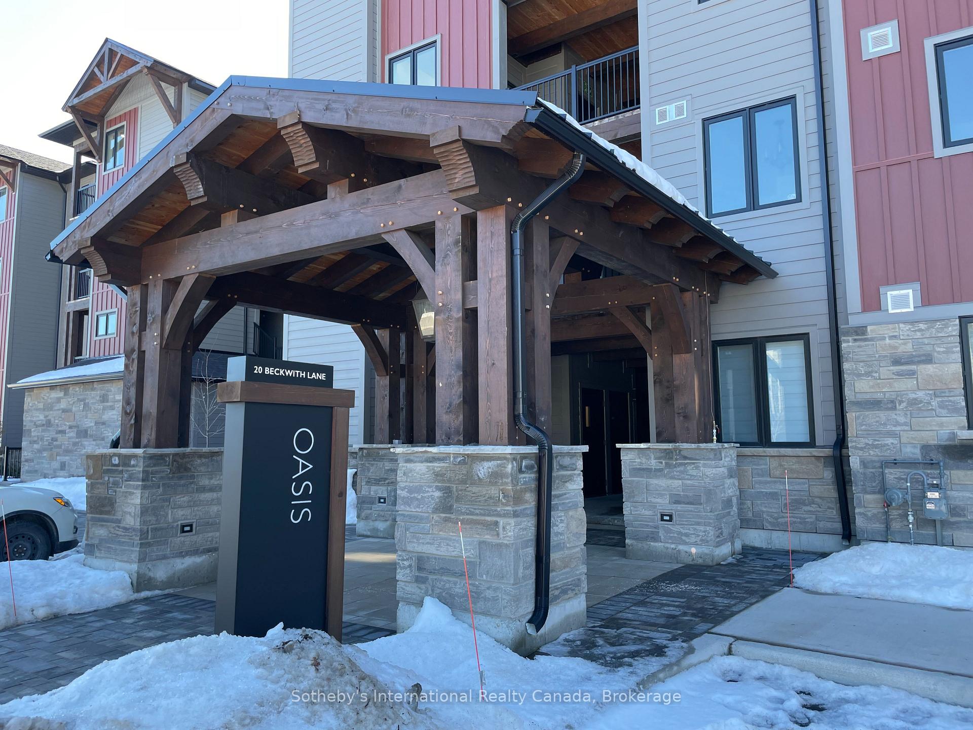 20 BECKWITH Lane 206, Blue Mountains, ON L9Y 0C7