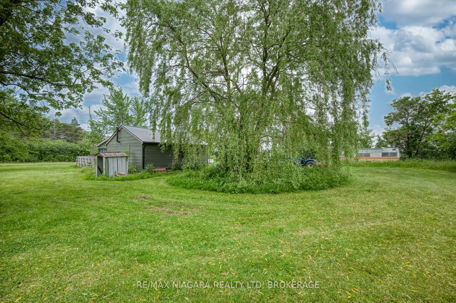1674 Ridgemount Road, Fort Erie — photo 4 of 5