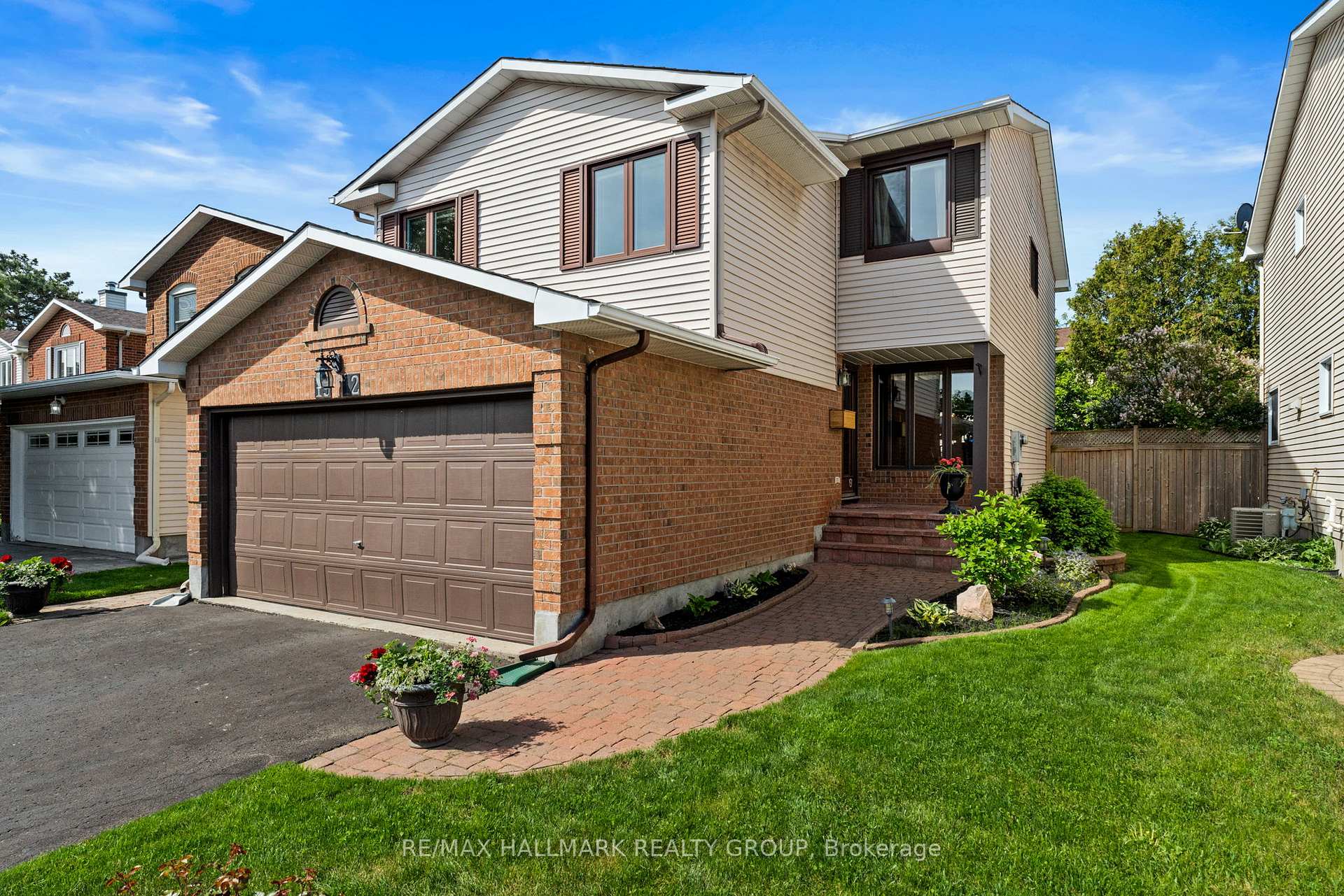 1912 Des Epinettes Avenue, Orleans - Convent Glen and Area, ON K1C 6P5