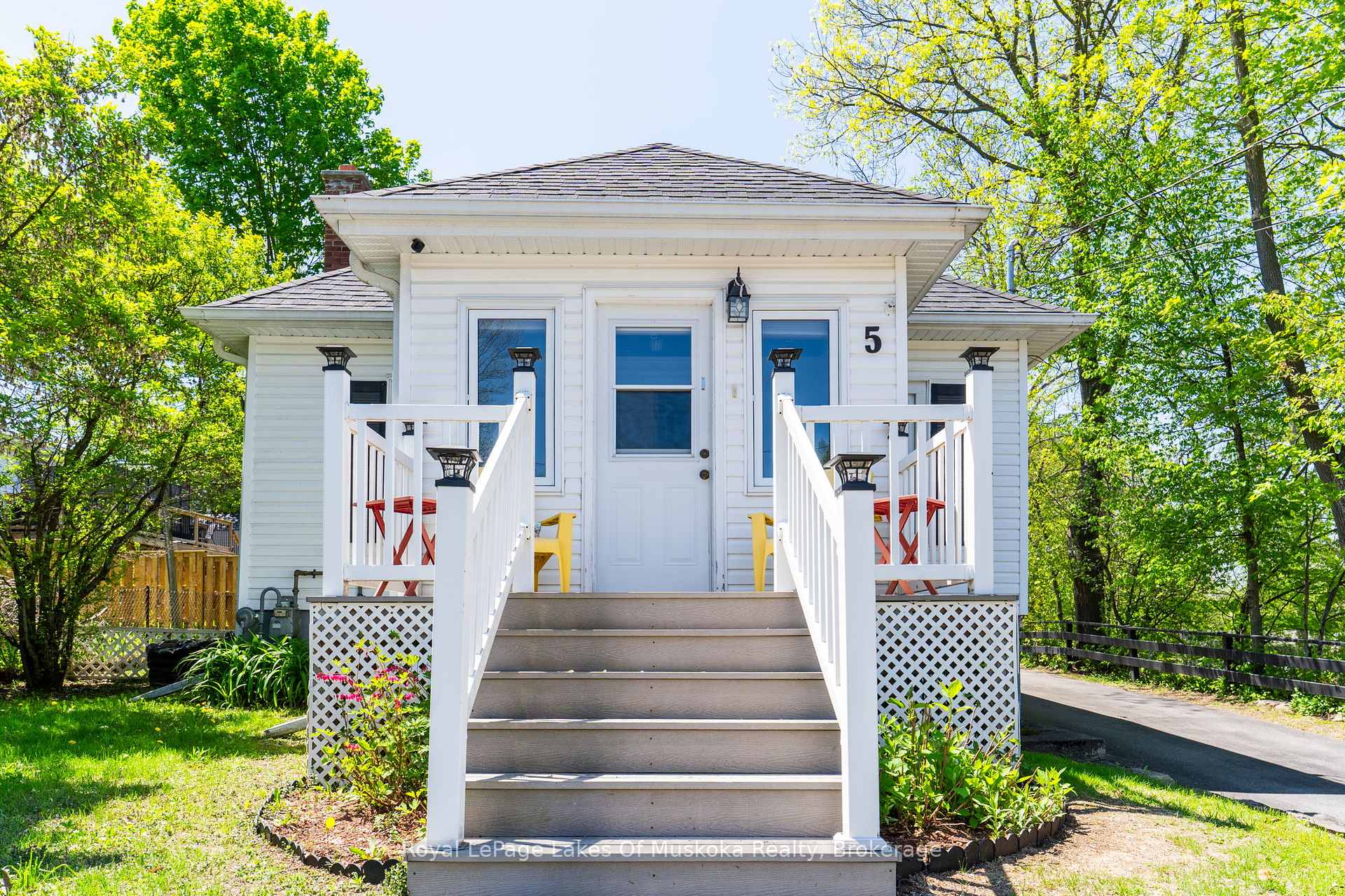 5 Tait Street, Huntsville — photo 2 of 5