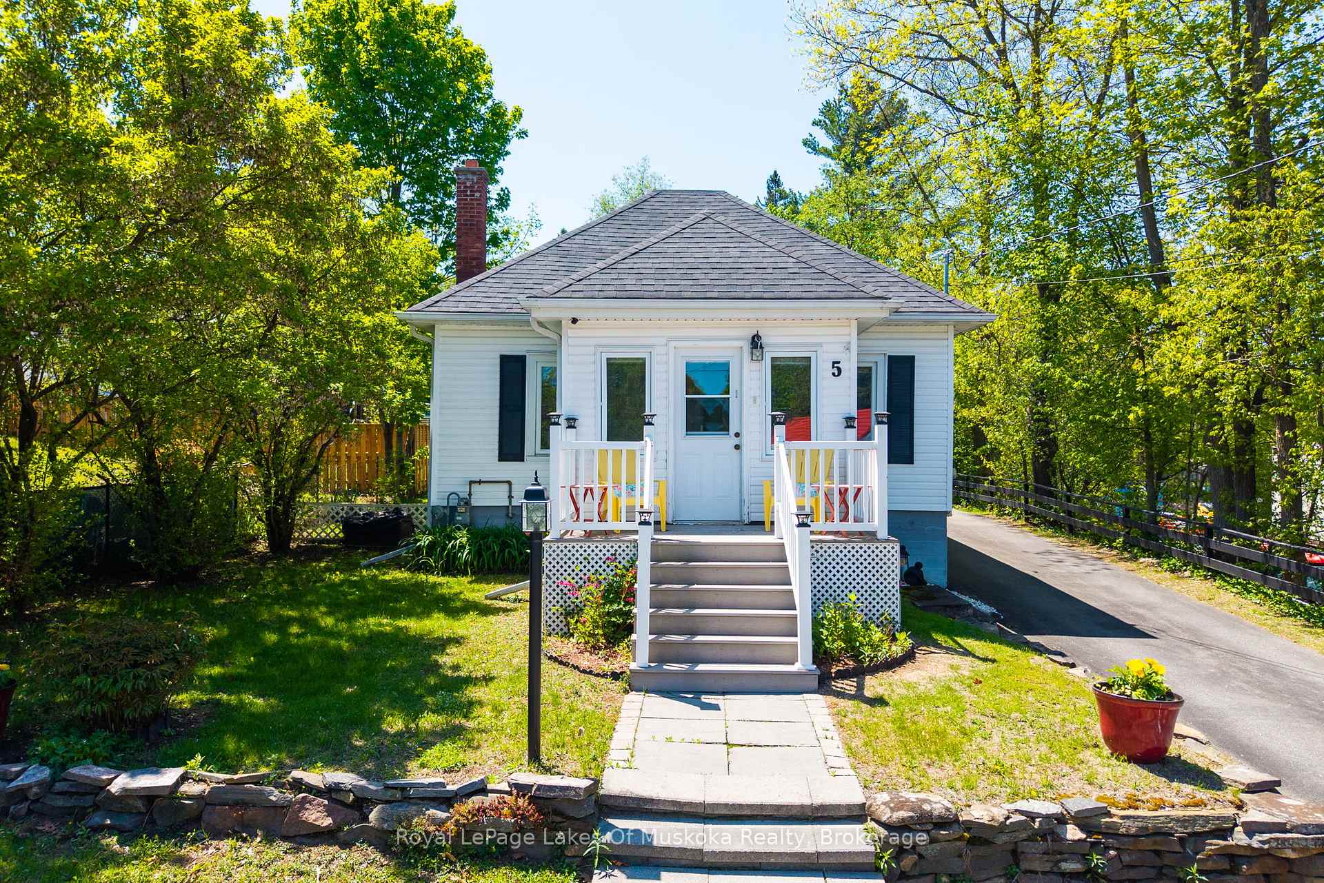 5 Tait Street, Huntsville — photo 3 of 5