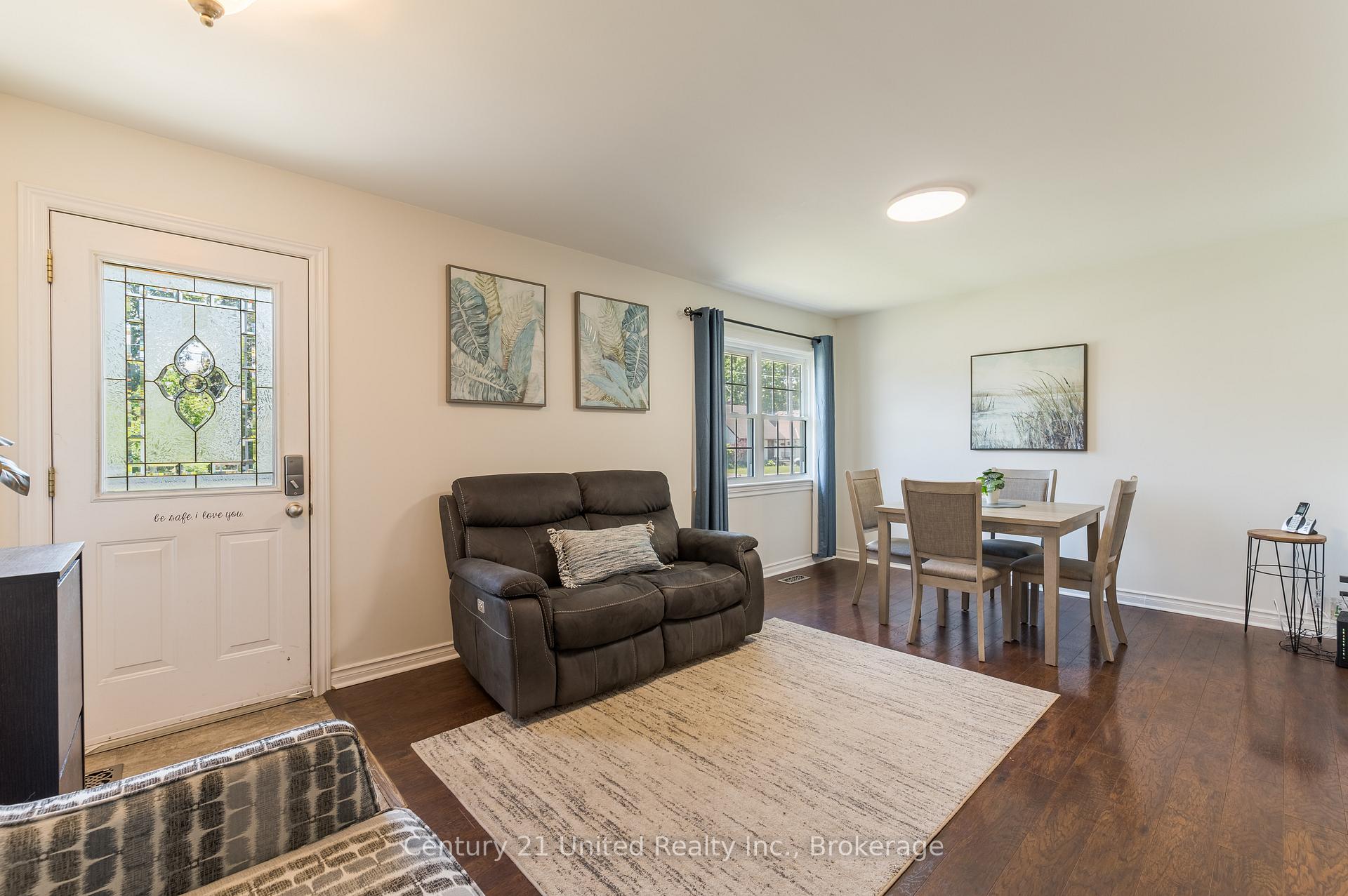 470 O'connell Road, Peterborough — photo 3 of 5