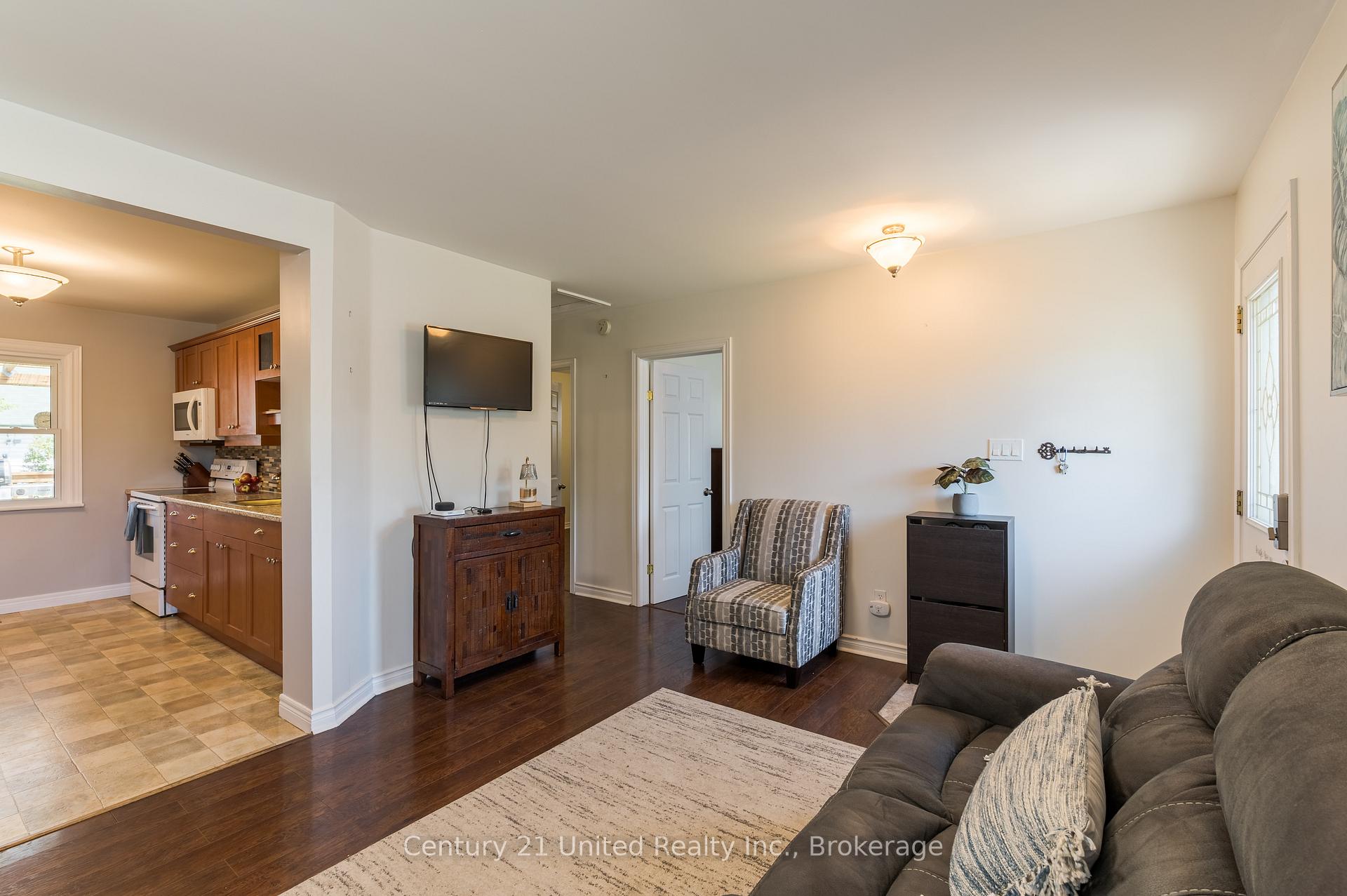 470 O'connell Road, Peterborough — photo 5 of 5