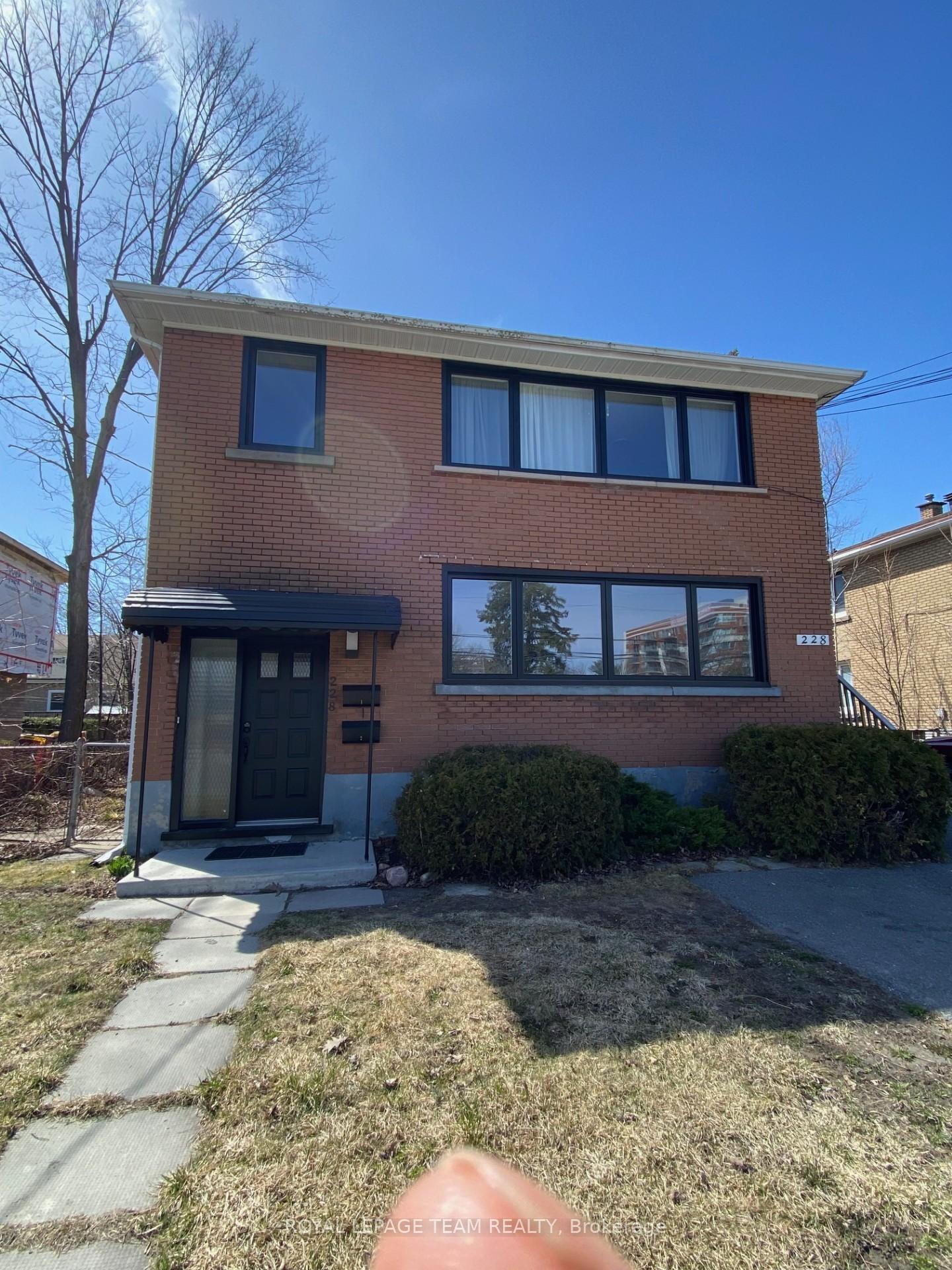 228 Woodroffe Avenue 1, Woodroffe, ON K2A 3V4 — Woodroffe, Ontario