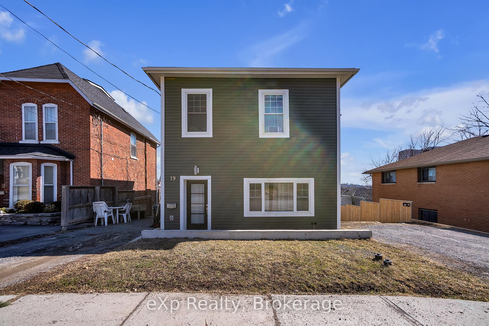 19 Isabel Street, Belleville, ON K8P 3N4
