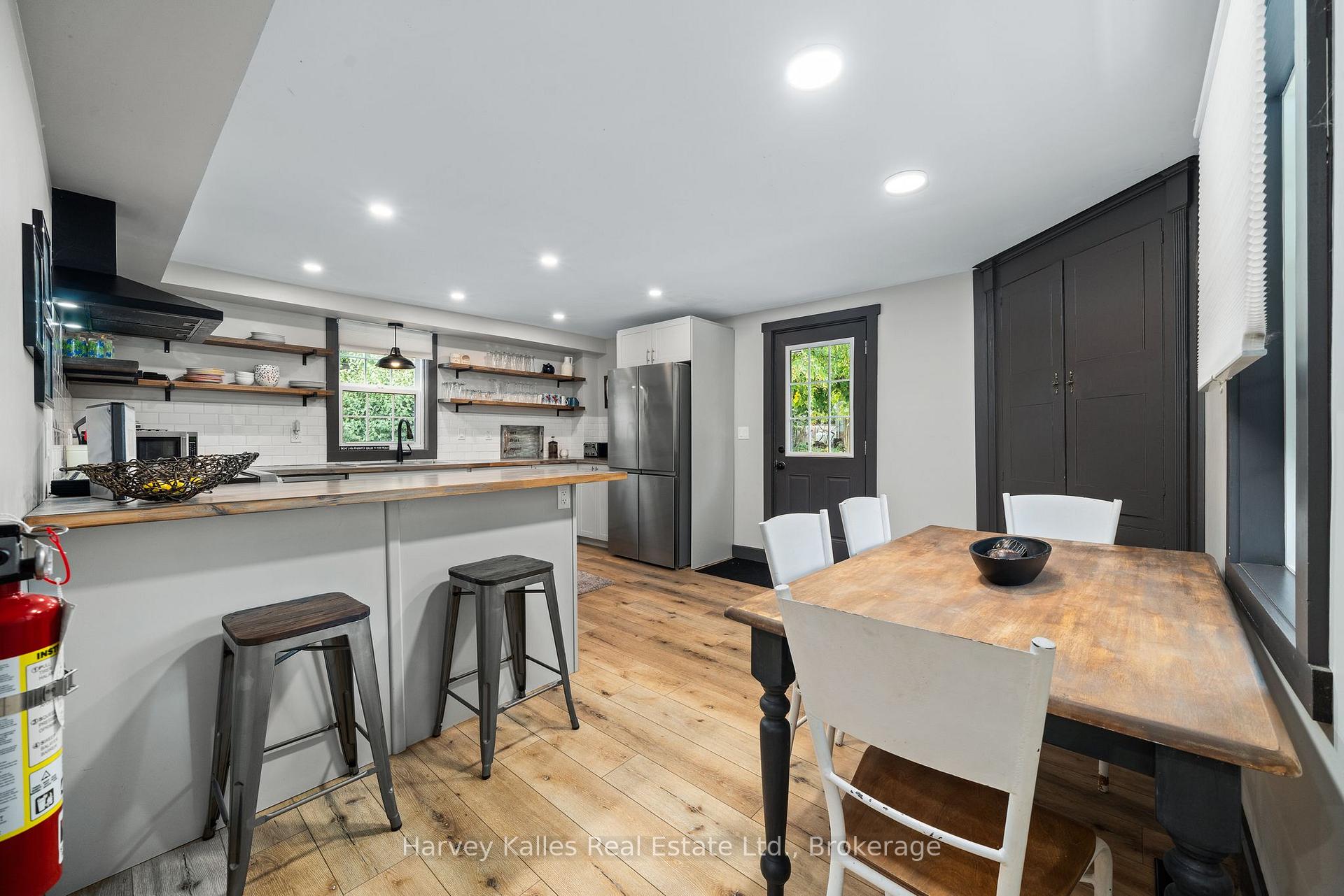 22 DEMILLE Street, Prince Edward County — photo 4 of 5