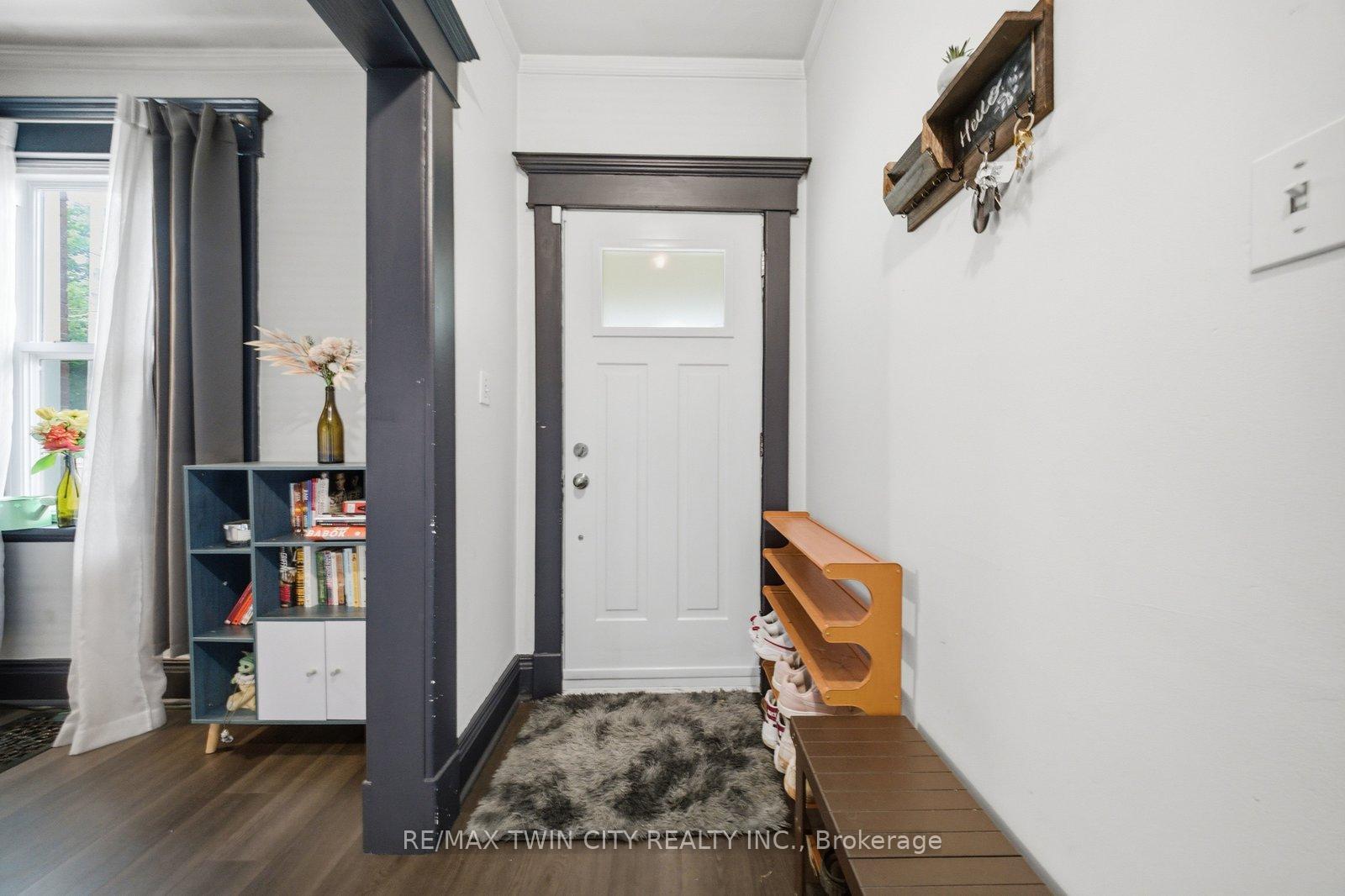 12 Brunswick Street N, Brantford — photo 5 of 5