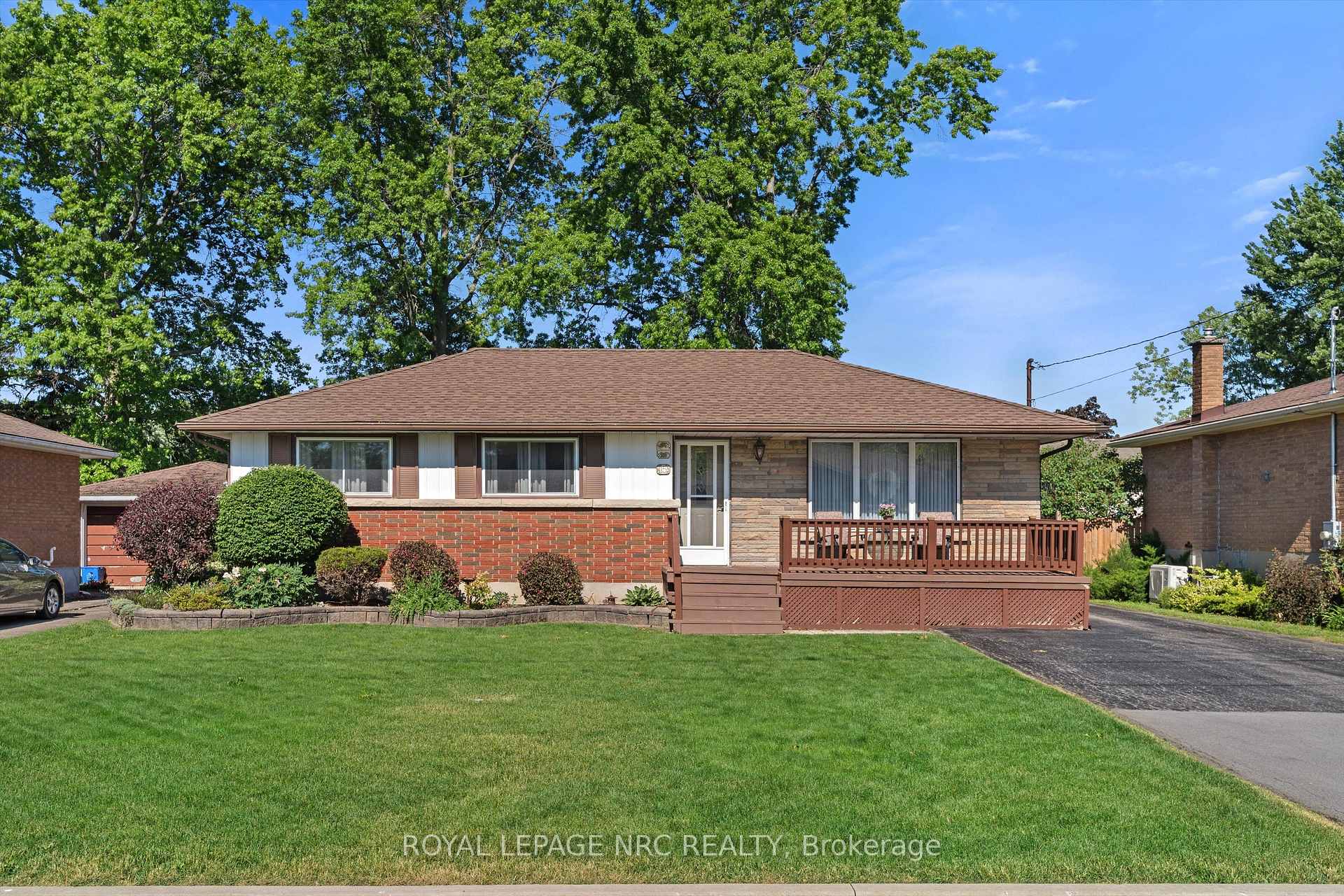 15 Carrol Street, Welland, ON L3C 2G5 — Welland, Ontario