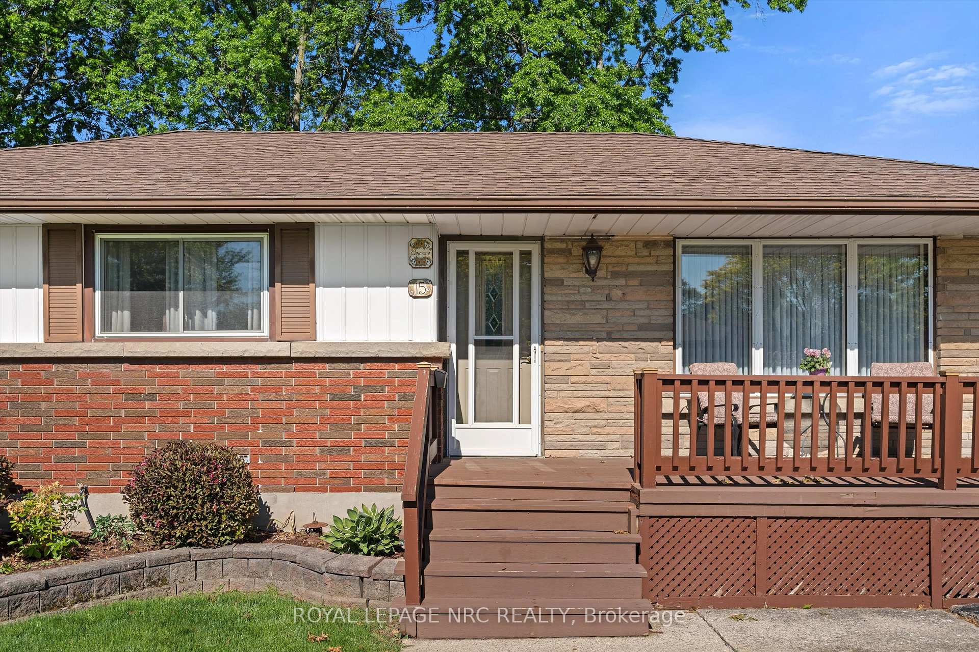 15 Carrol Street, Welland — photo 4 of 5