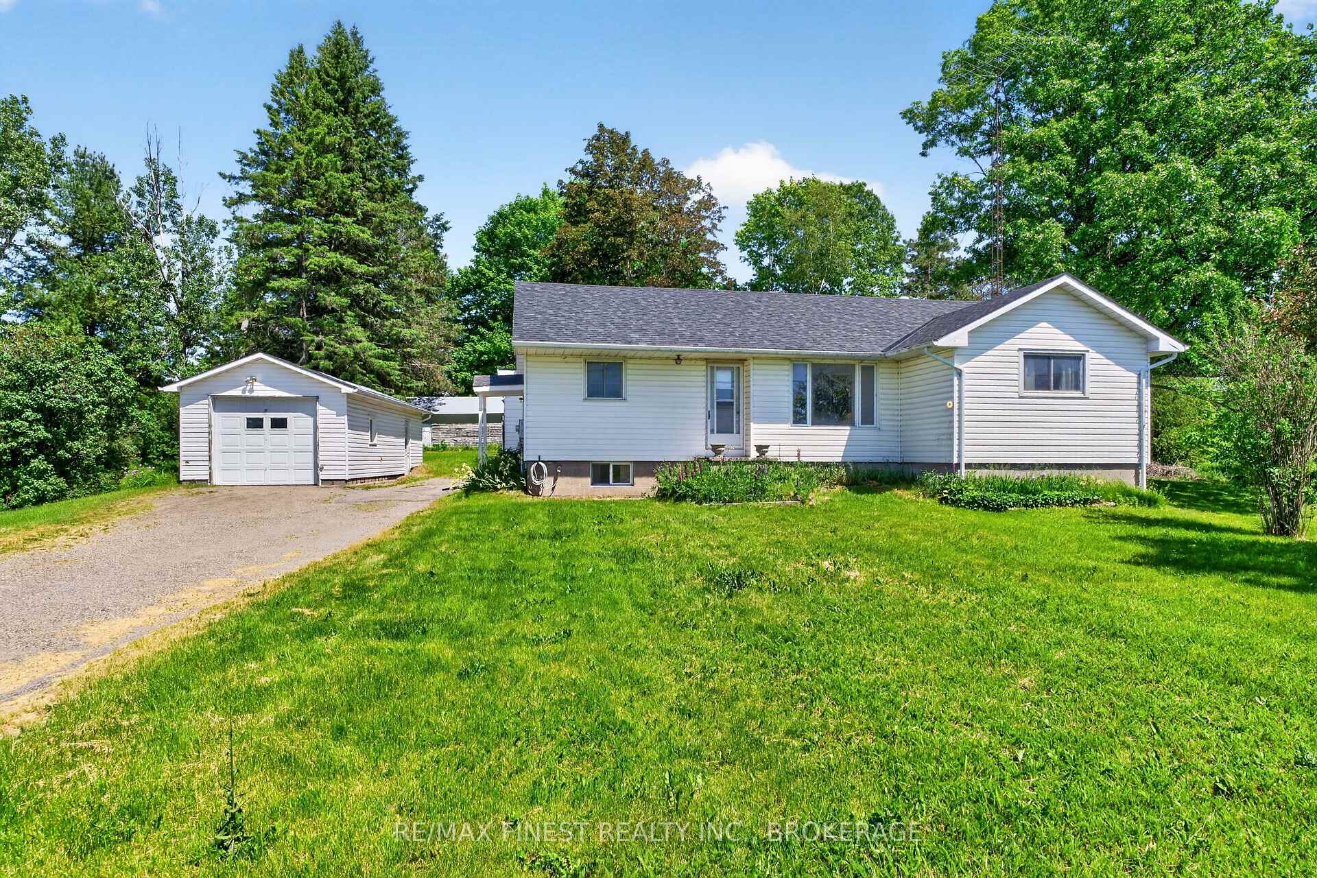 3287 Highway 32 N/A, Leeds and the Thousand Islands, ON K0H 2N0