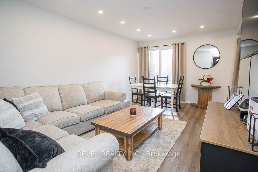 273 Elgin Street 52, Brantford — photo 3 of 5