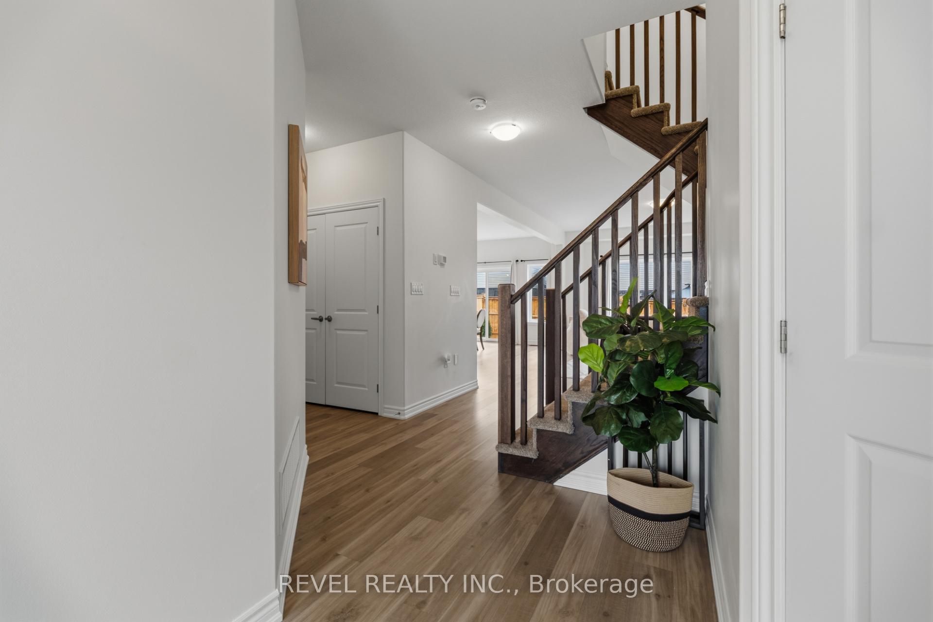 36 Ladd Avenue, Brantford — photo 2 of 5