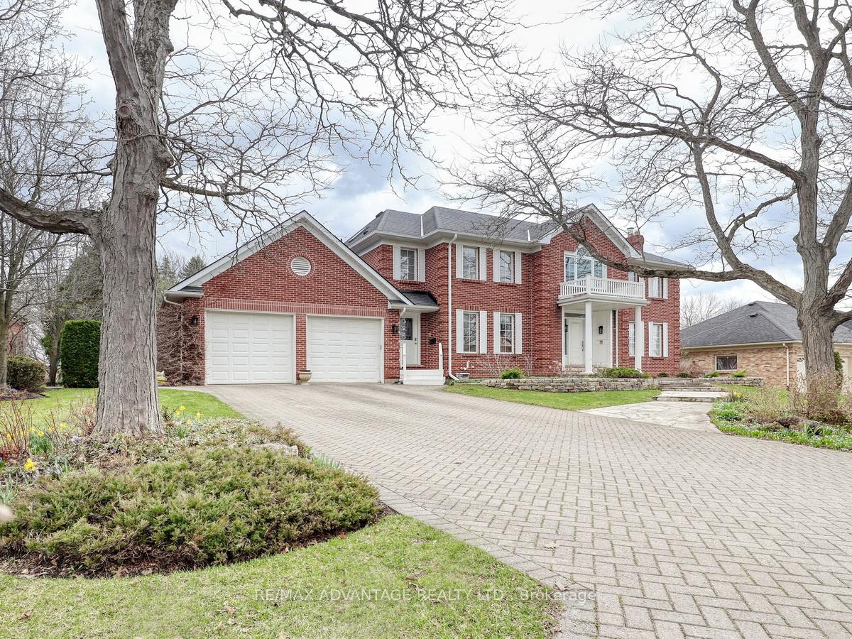 110 Whiteacres Drive, London North, ON N6G 4E7
