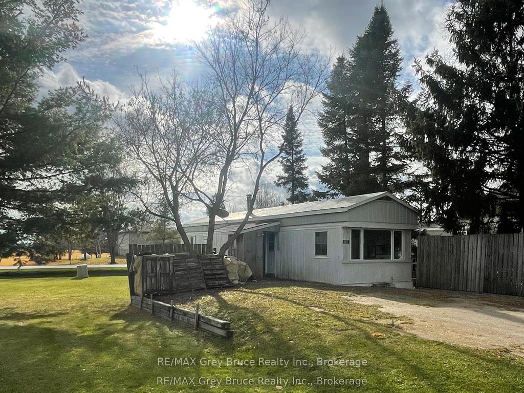 102 Grace St N/A, Georgian Bluffs, ON N0H 2N0