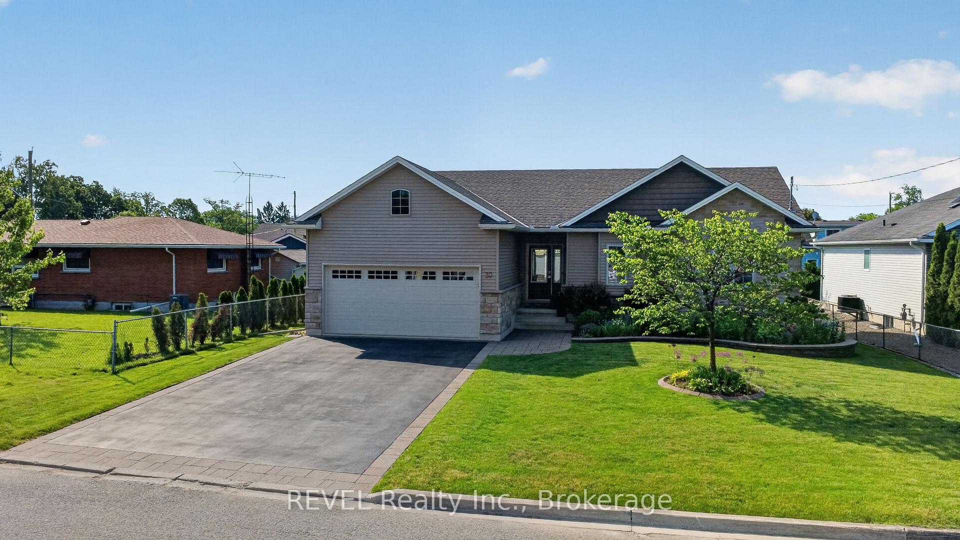 30 Drummond Crescent, Fort Erie — photo 3 of 5