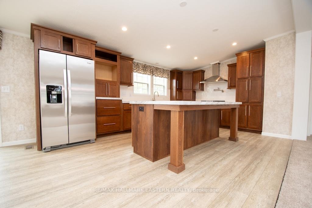 1862 Lakehurst Road, Trent Lakes — photo 2 of 5