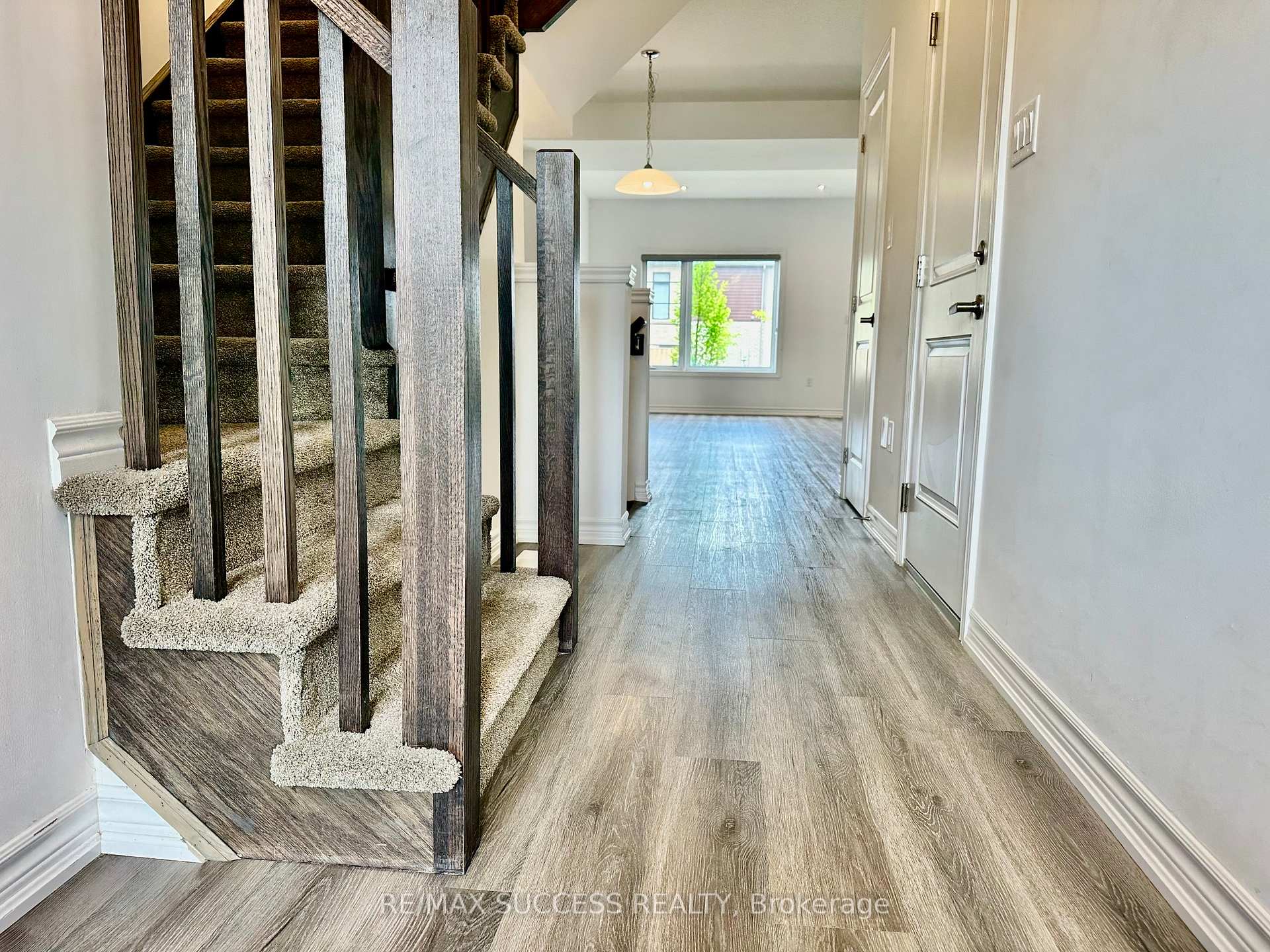 461 Blackburn Drive 22, Brantford — photo 5 of 5