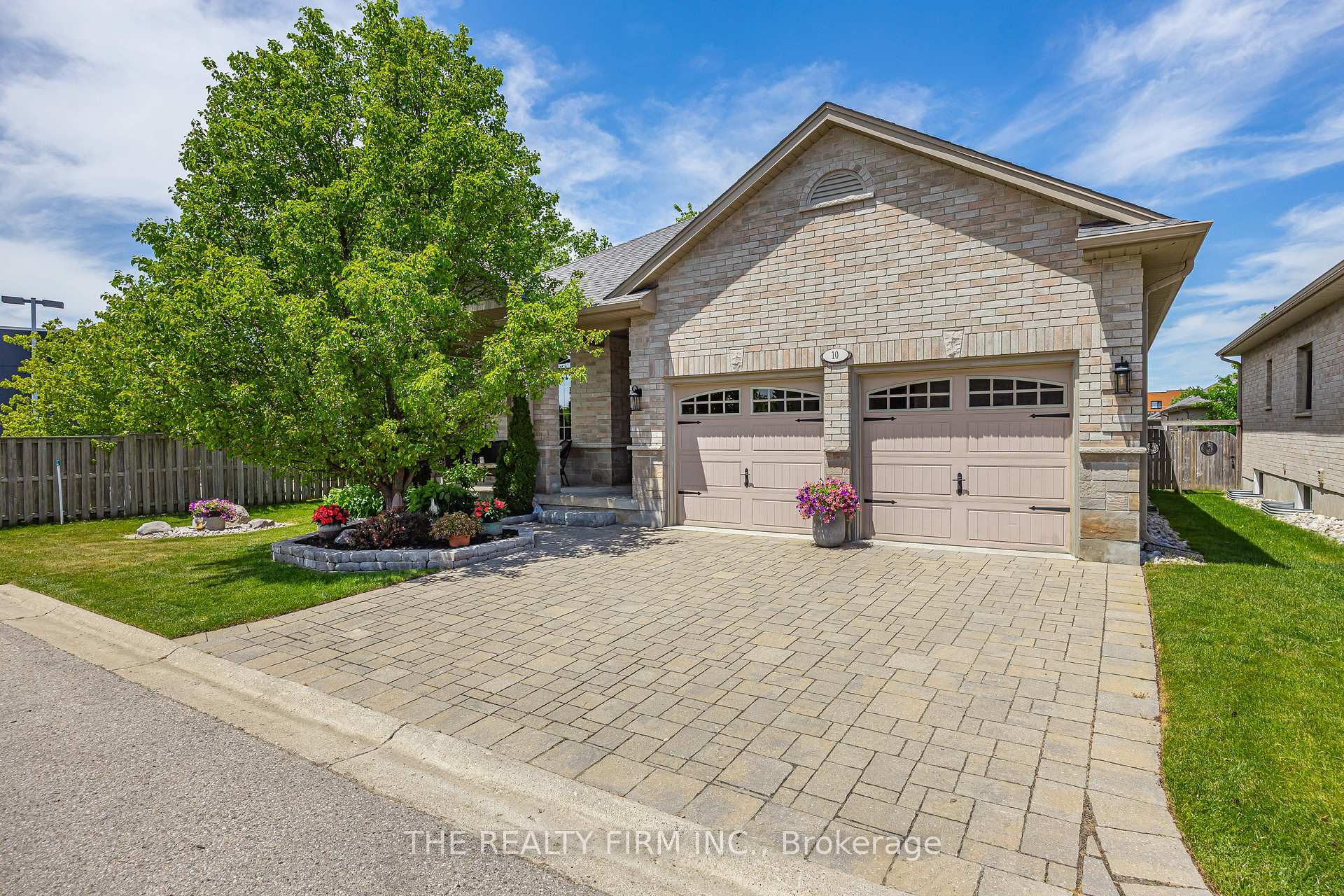 2080 Beaverbrook Avenue 10, London North, ON N6H 0C3