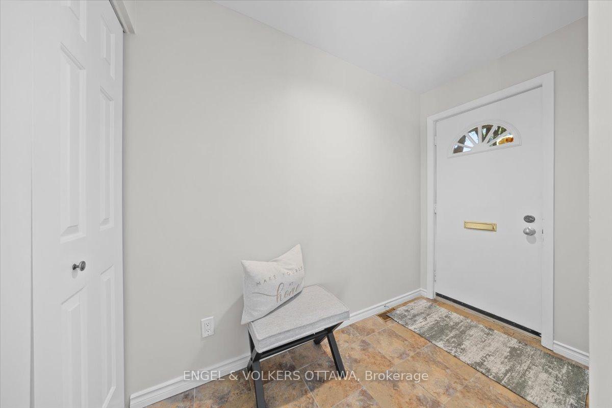 72 Greenfield Avenue 4, Glebe - Ottawa East and Area — photo 4 of 5