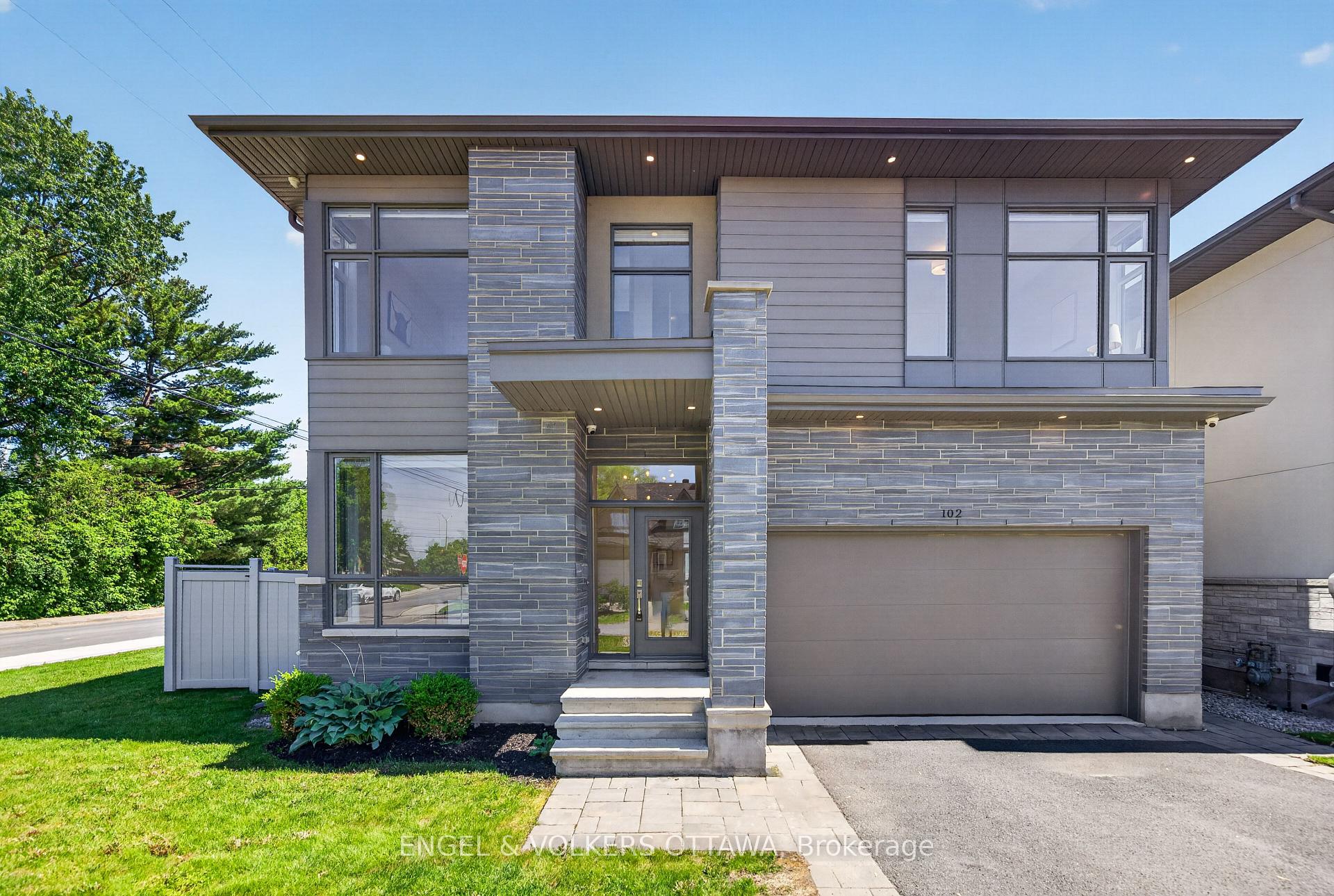102 Granton Avenue, Meadowlands - Crestview and Area, ON K2G 1X5