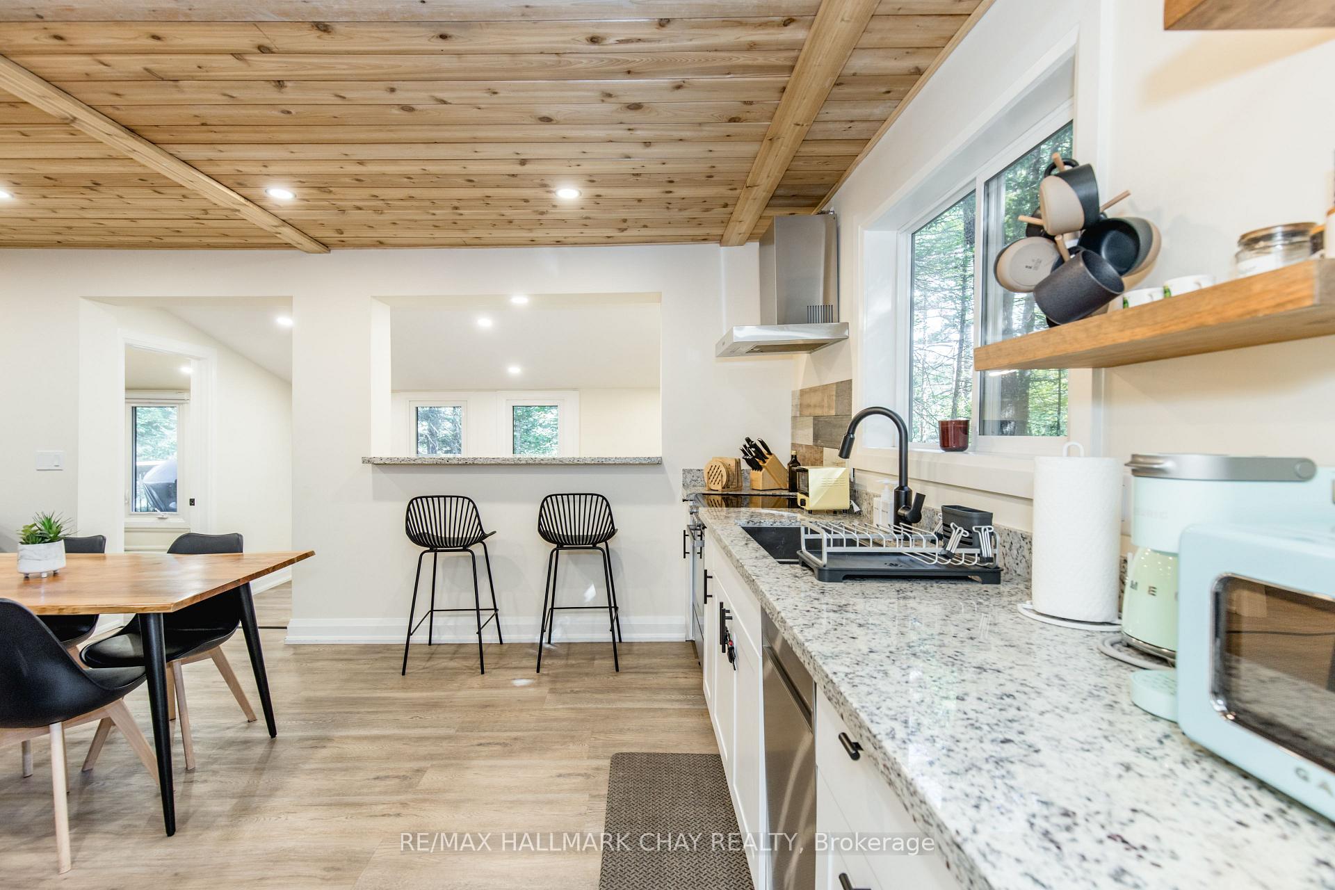 182 Brodie Kay Trail, Huntsville — photo 3 of 5