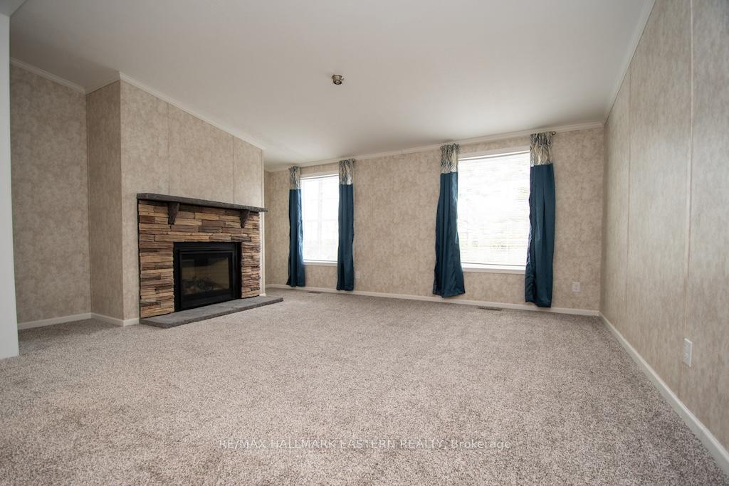1864 Lakehurst Road, Trent Lakes — photo 3 of 5
