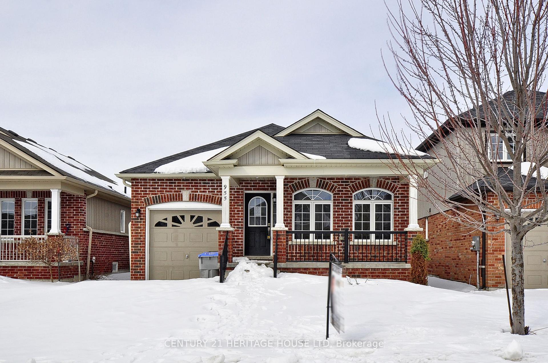 955 Adams Avenue S, North Perth, ON N4W 0E6