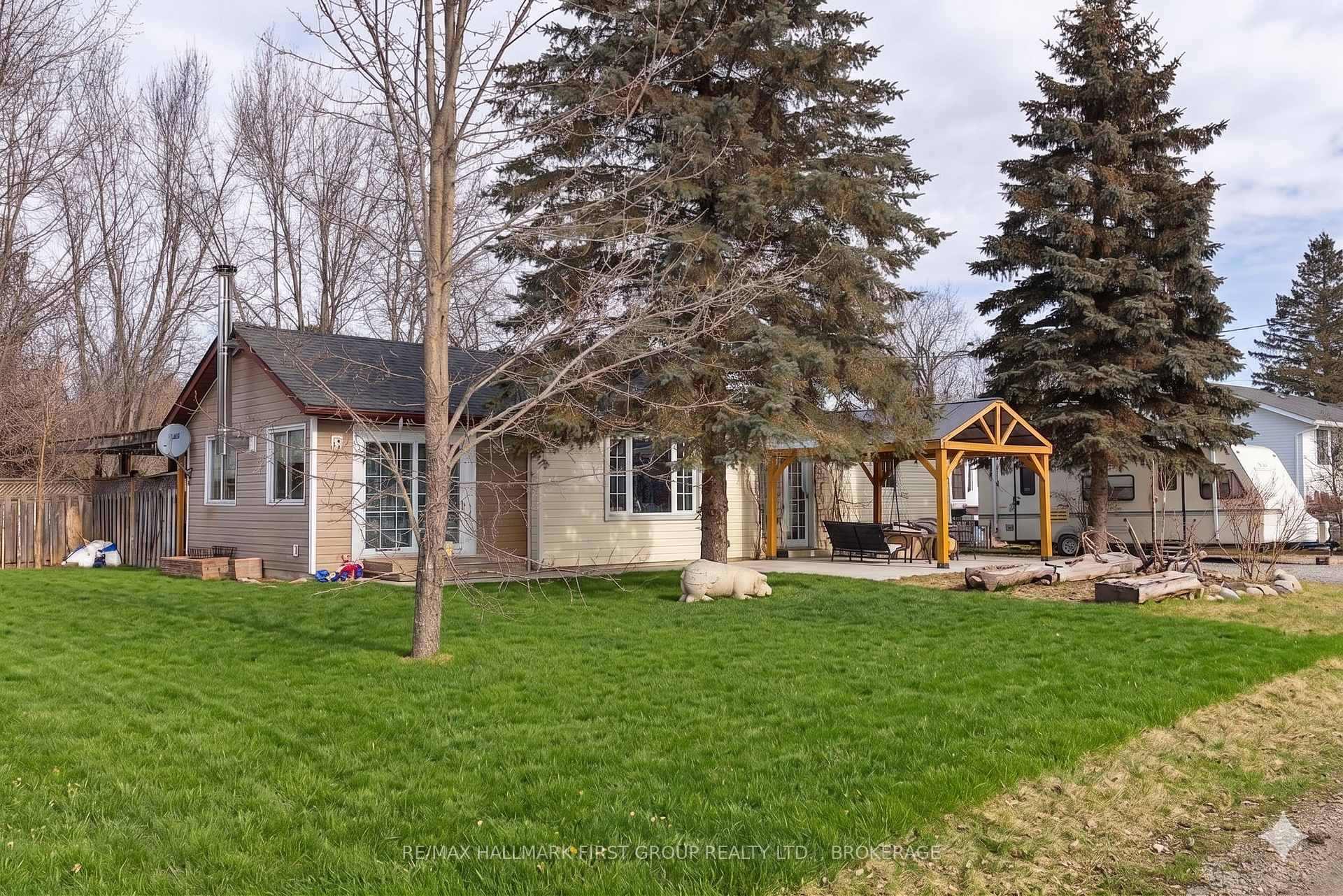 469 Absalom Road, Loyalist, ON K0H 1G0