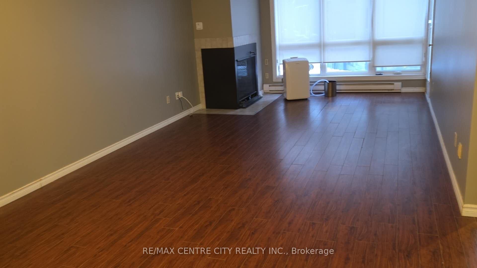 9 Jacksway Crescent 212, London North, ON N5X 3T7