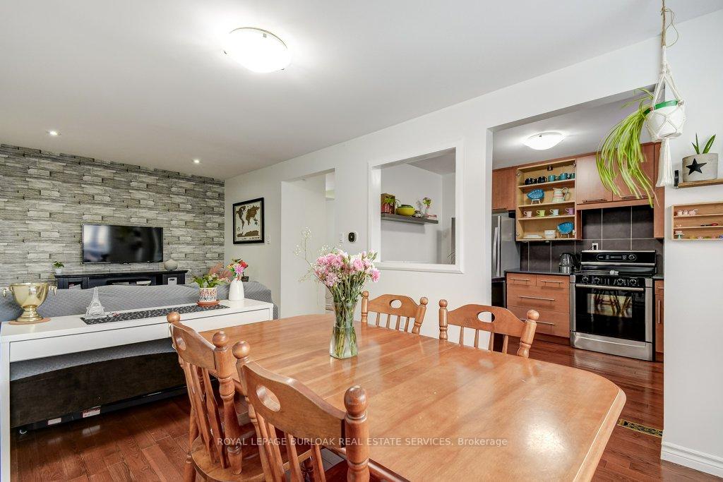 1350 Limeridge Road E 18, Hamilton, ON L8W 1L6