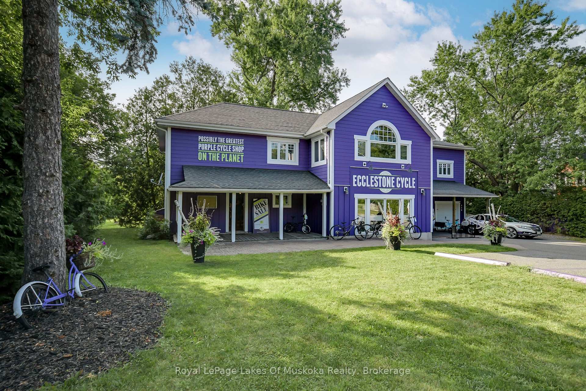 230 Ecclestone Drive, Bracebridge, ON P1L 1G4