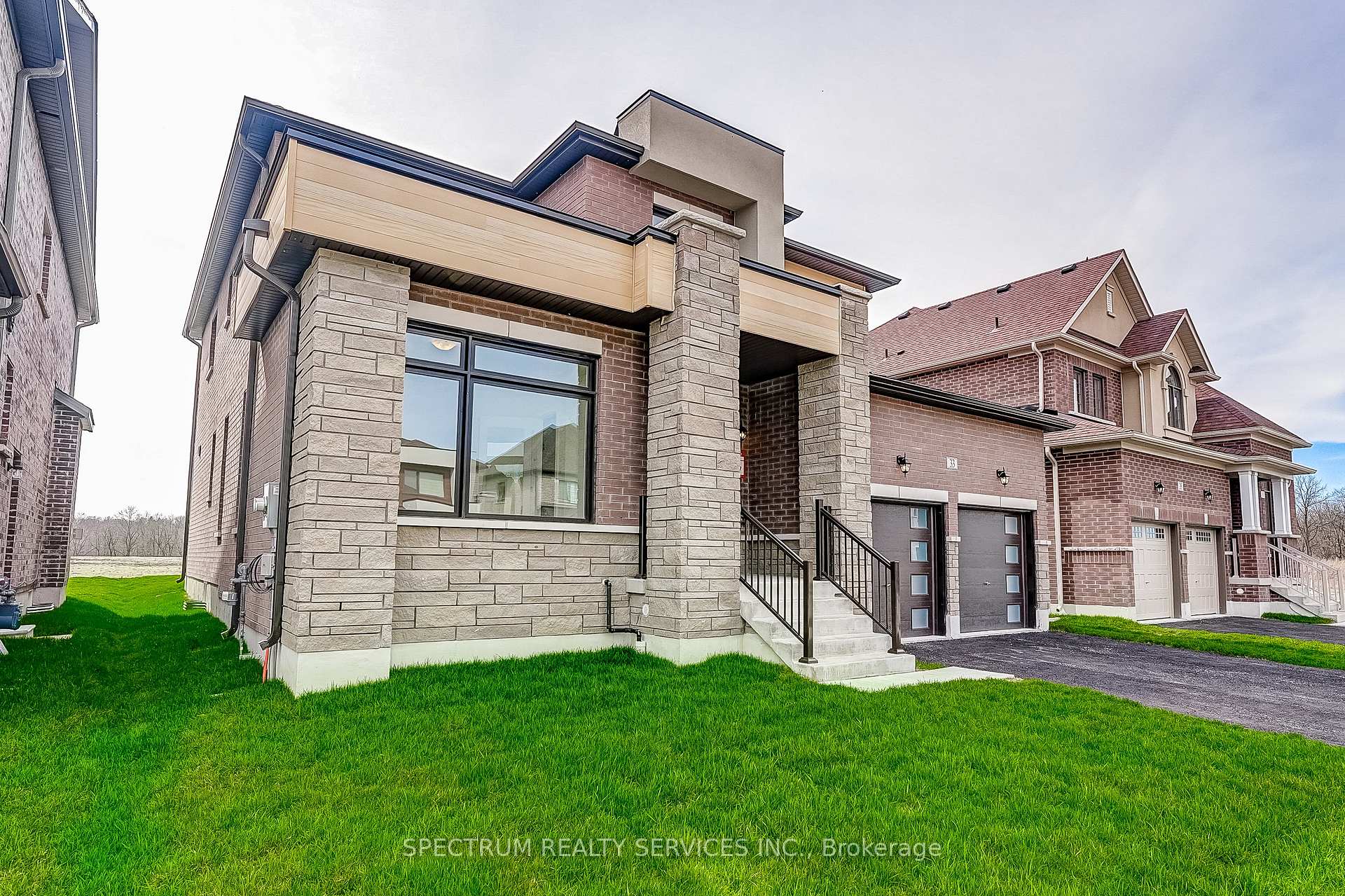 33 Dore Drive, Brantford — photo 3 of 5