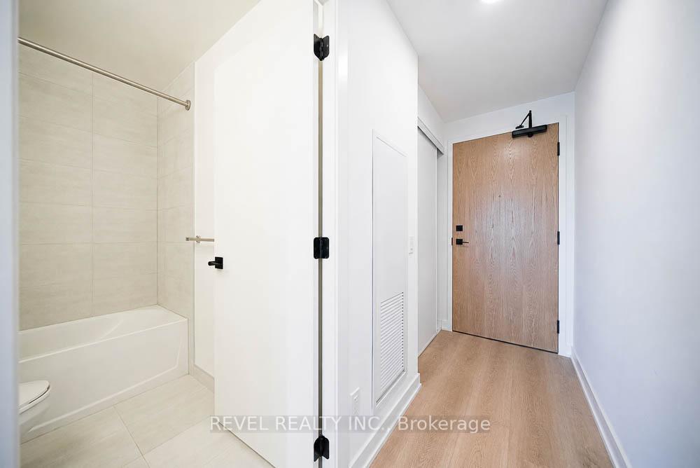 33 Erie Avenue 406, Brantford — photo 3 of 5