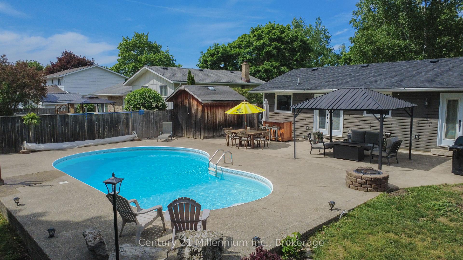 340 Falconer Street, Saugeen Shores — photo 5 of 5