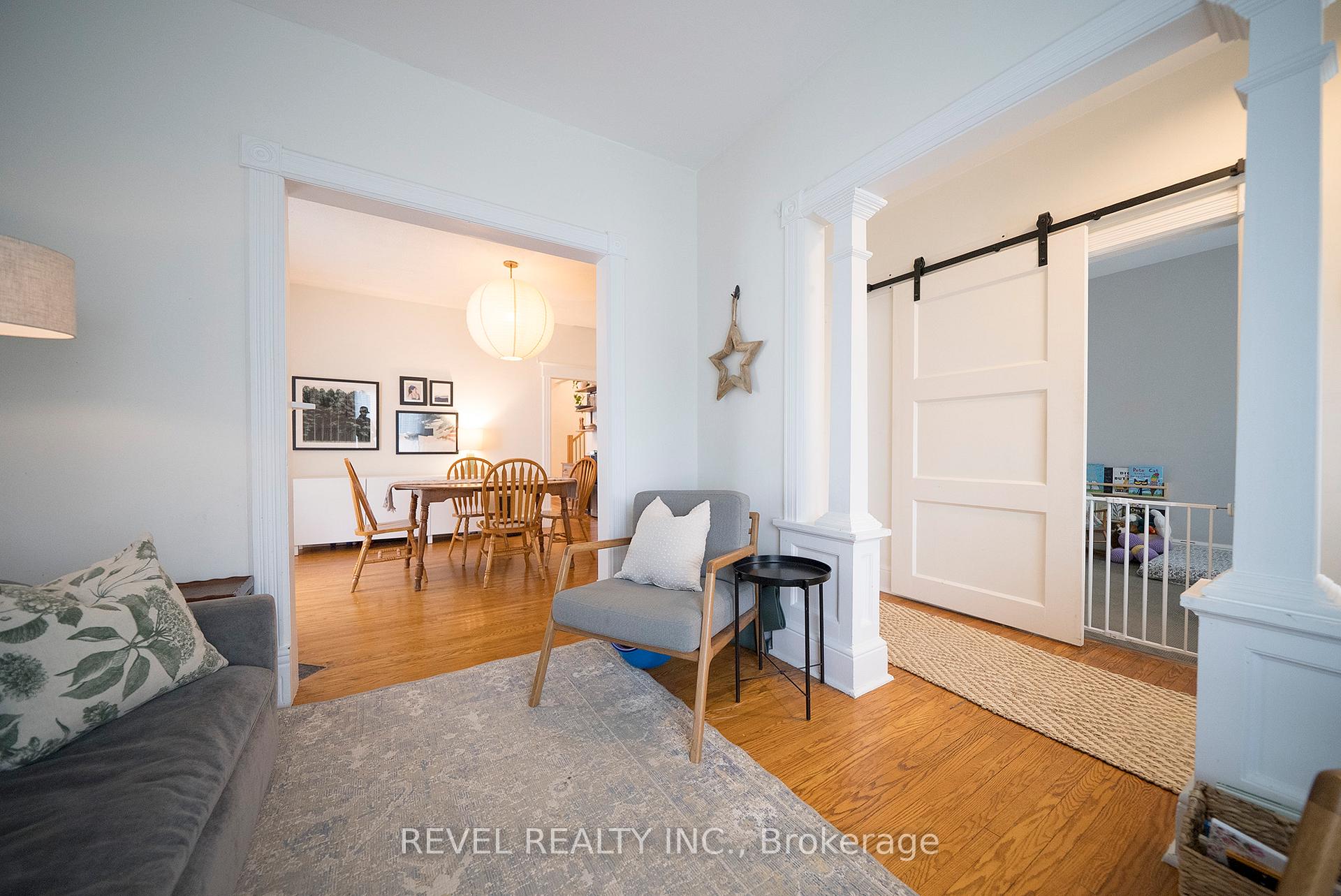22 Lawrence Street, Brantford — photo 5 of 5
