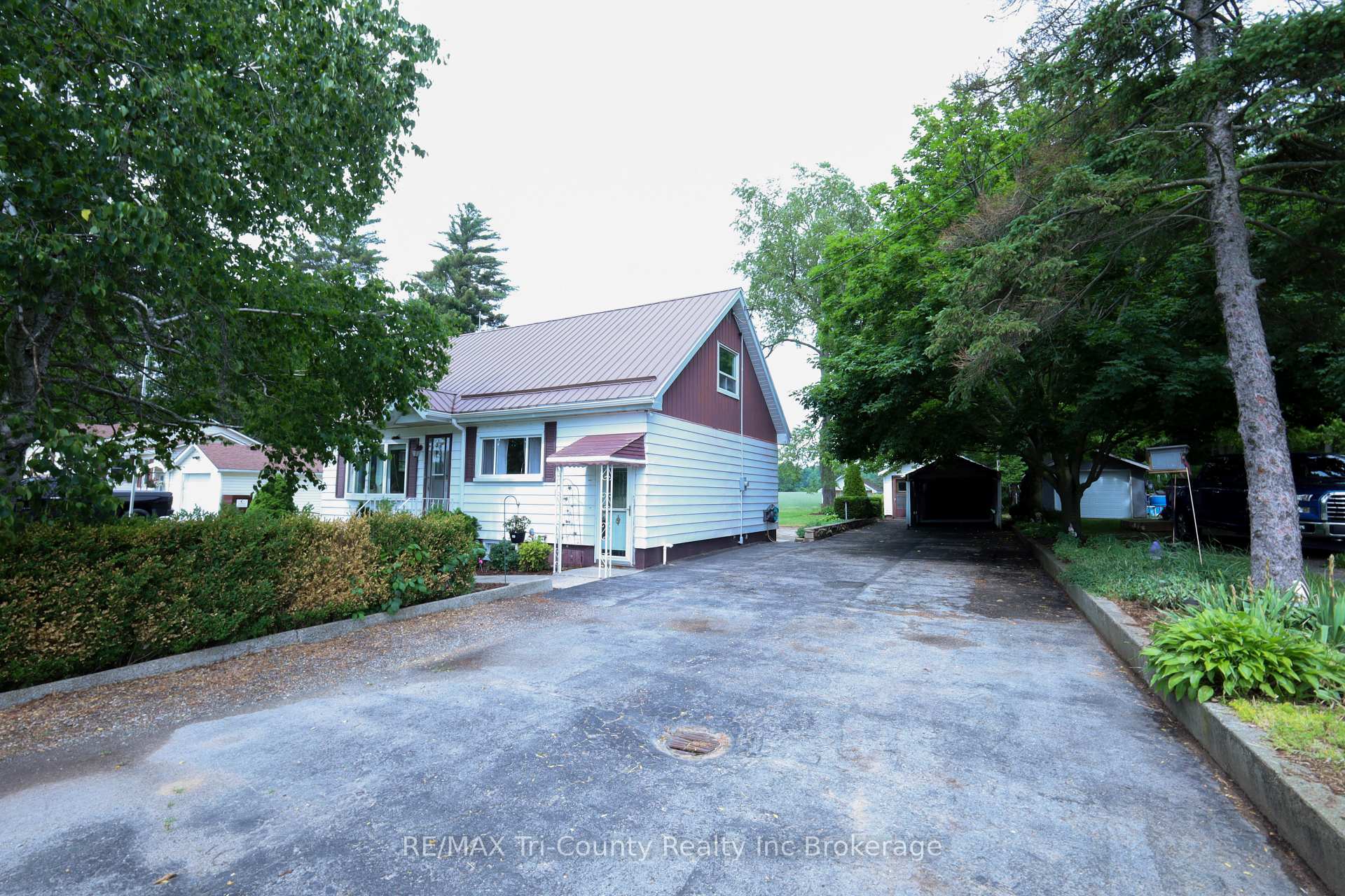 1360 Turkey Point Road, Norfolk, ON N3Y 4X1