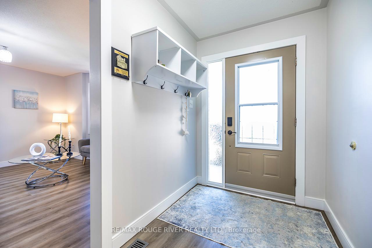 640 Pinewood Drive, Peterborough — photo 5 of 5
