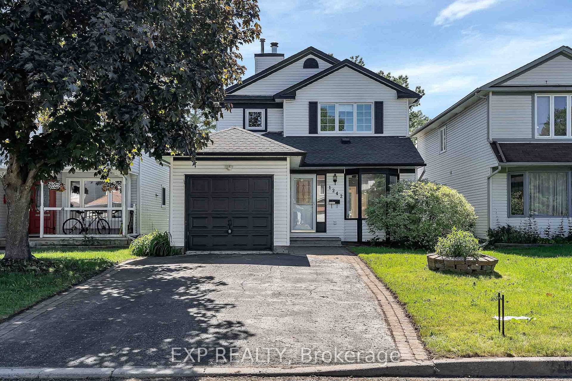 1242 St Jean Street, Orleans - Convent Glen and Area, ON K1C 7C9