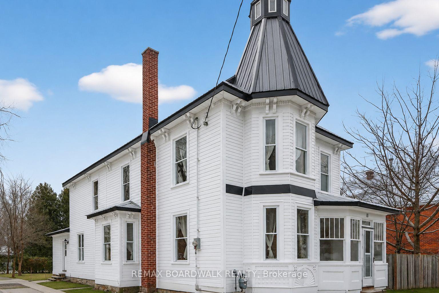 11 Alfred Street, Smiths Falls, ON K7A 4H6 — Smiths Falls, Ontario