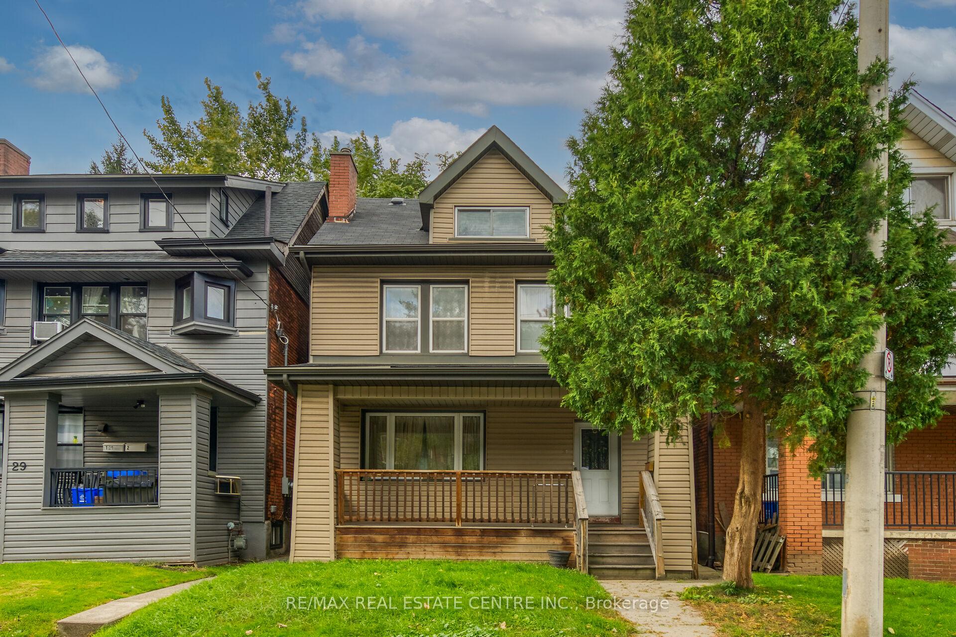 31 Gibson Avenue, Hamilton, ON L8L 6J4