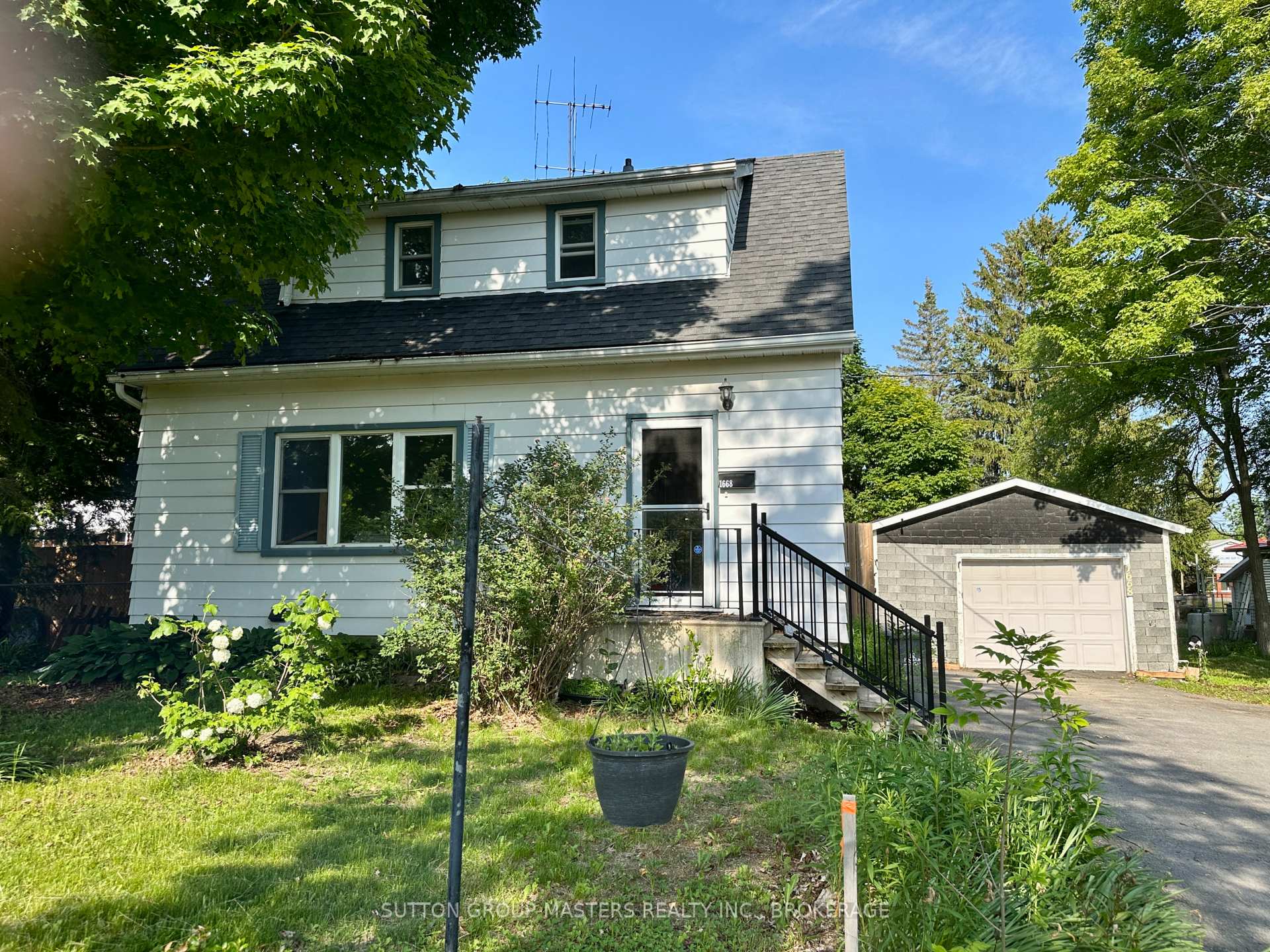1668 Victoria Street, Kingston, ON K7M 5K3
