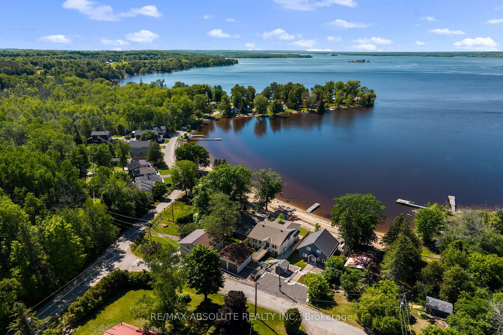 664 Caruso Circle, McNab/Braeside — photo 4 of 5