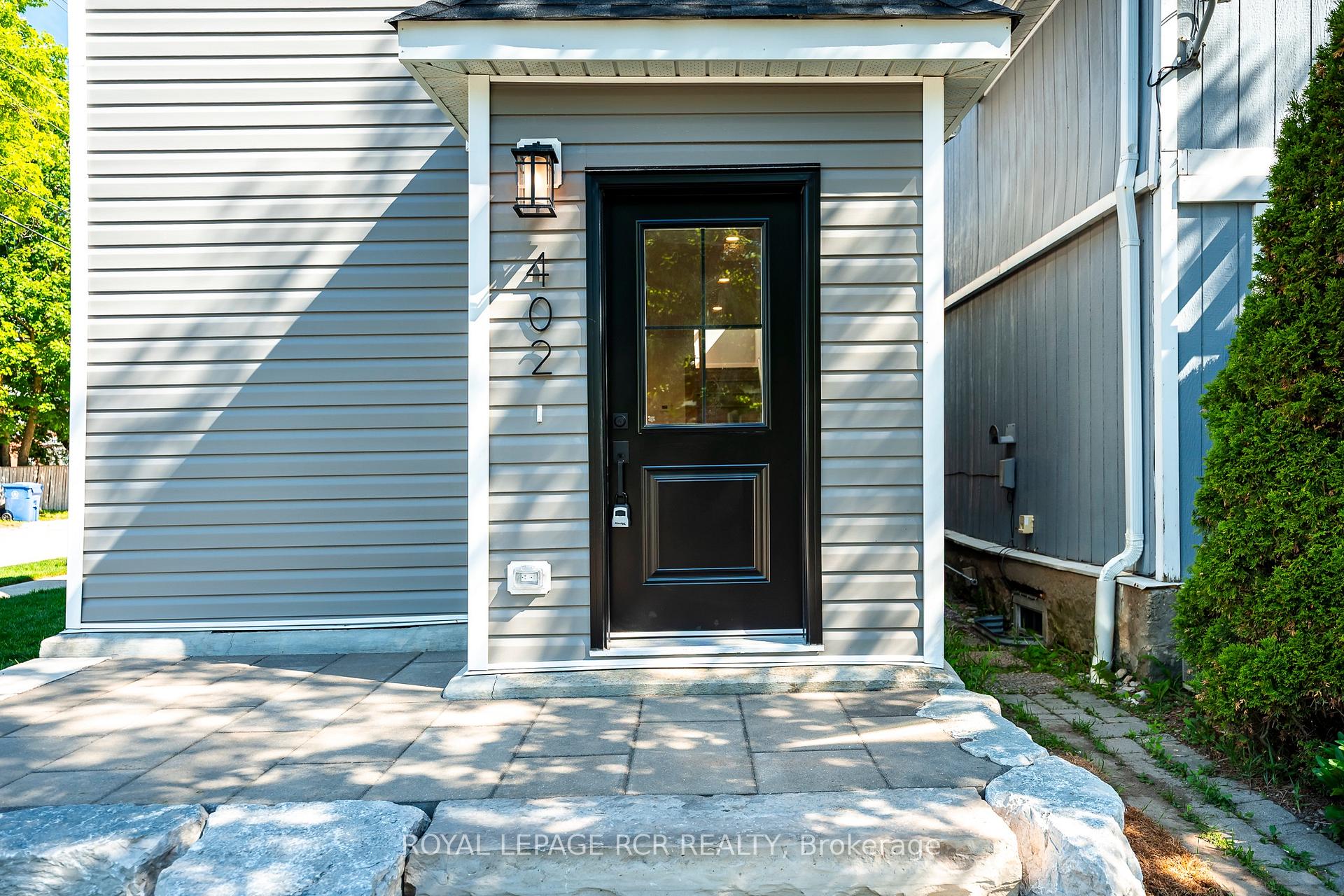 402 Main Street E, Shelburne — photo 4 of 5