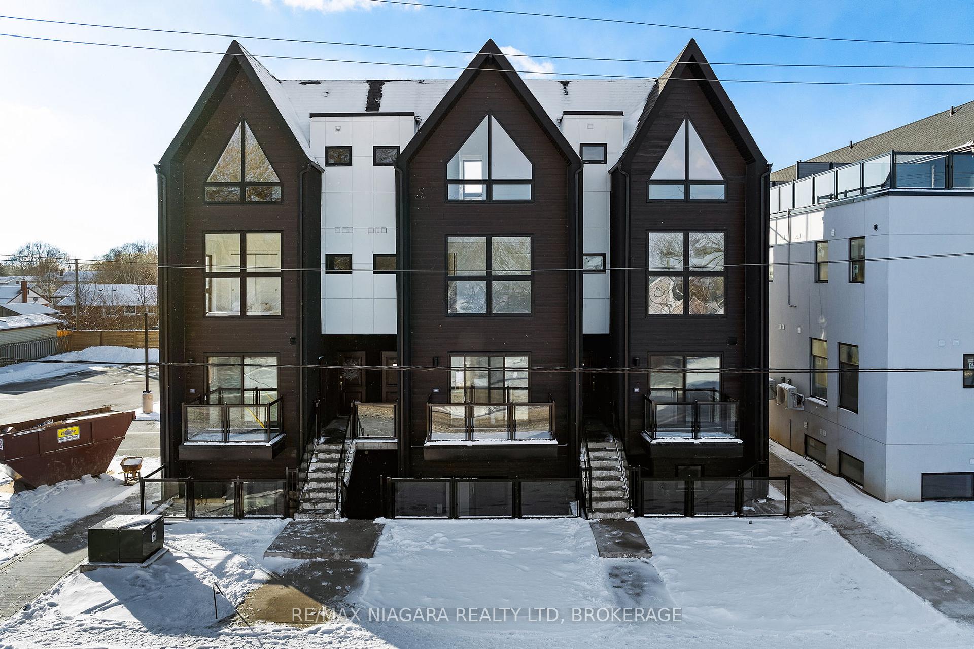 7277 Wilson Crescent 209, Niagara Falls, ON L2G 4S5